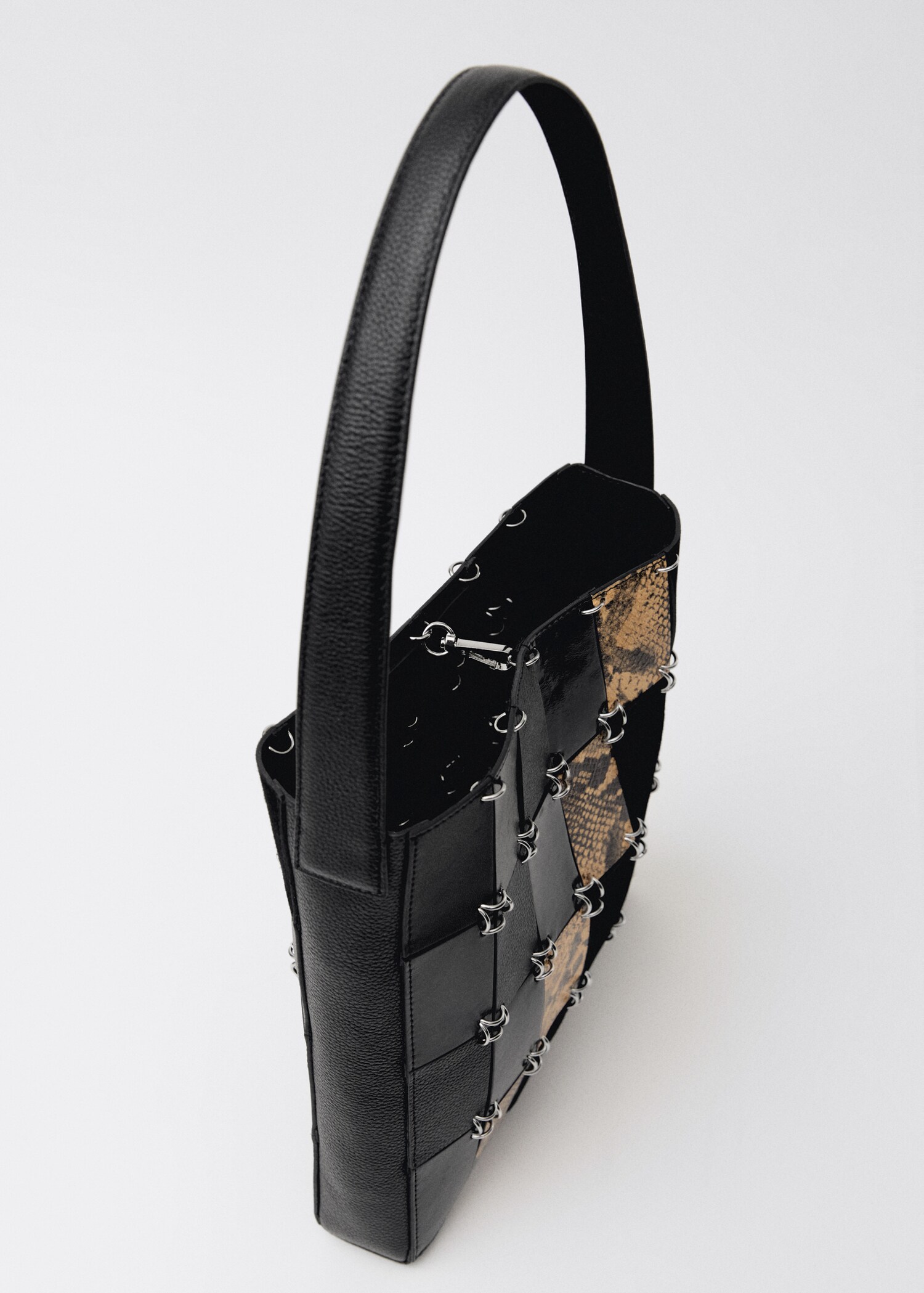Combined-patchwork leather bag - Details of the article 4