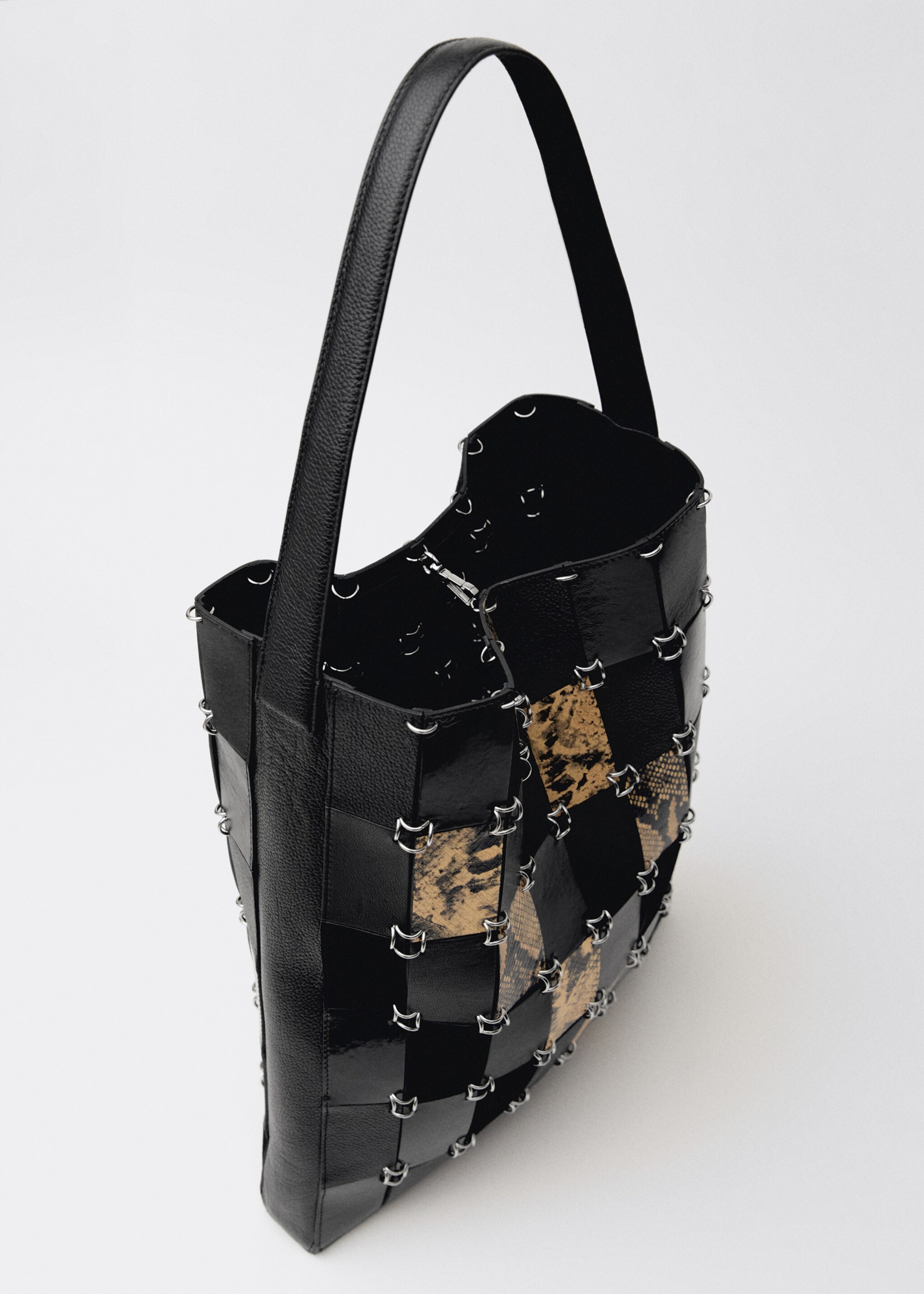 Combined-patchwork leather shopper bag - Details of the article 4, Black. Ref: 87024425-00.