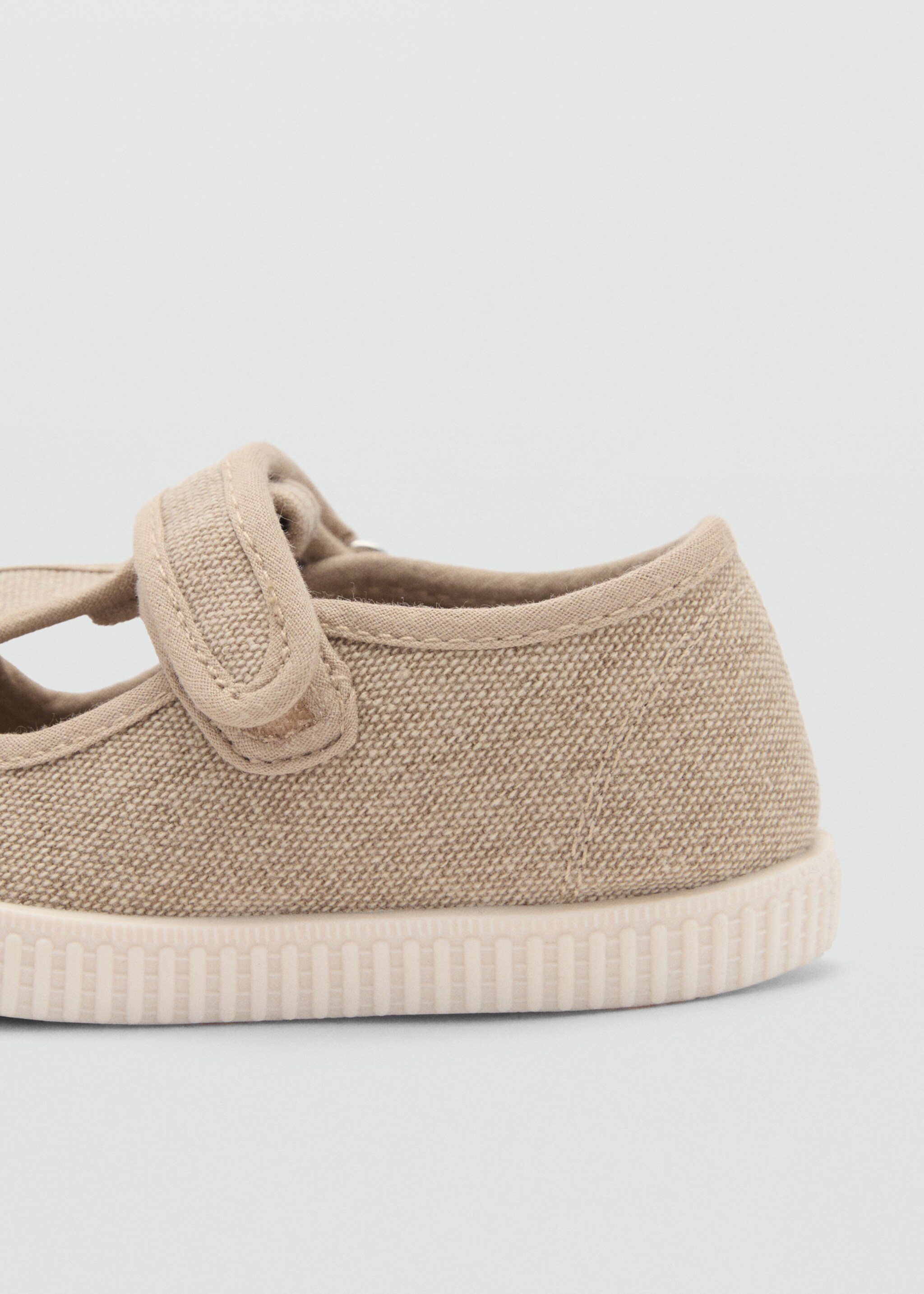 Velcro fastening strap sneakers - Details of the article 1, Sand. Ref: 87024784-00.