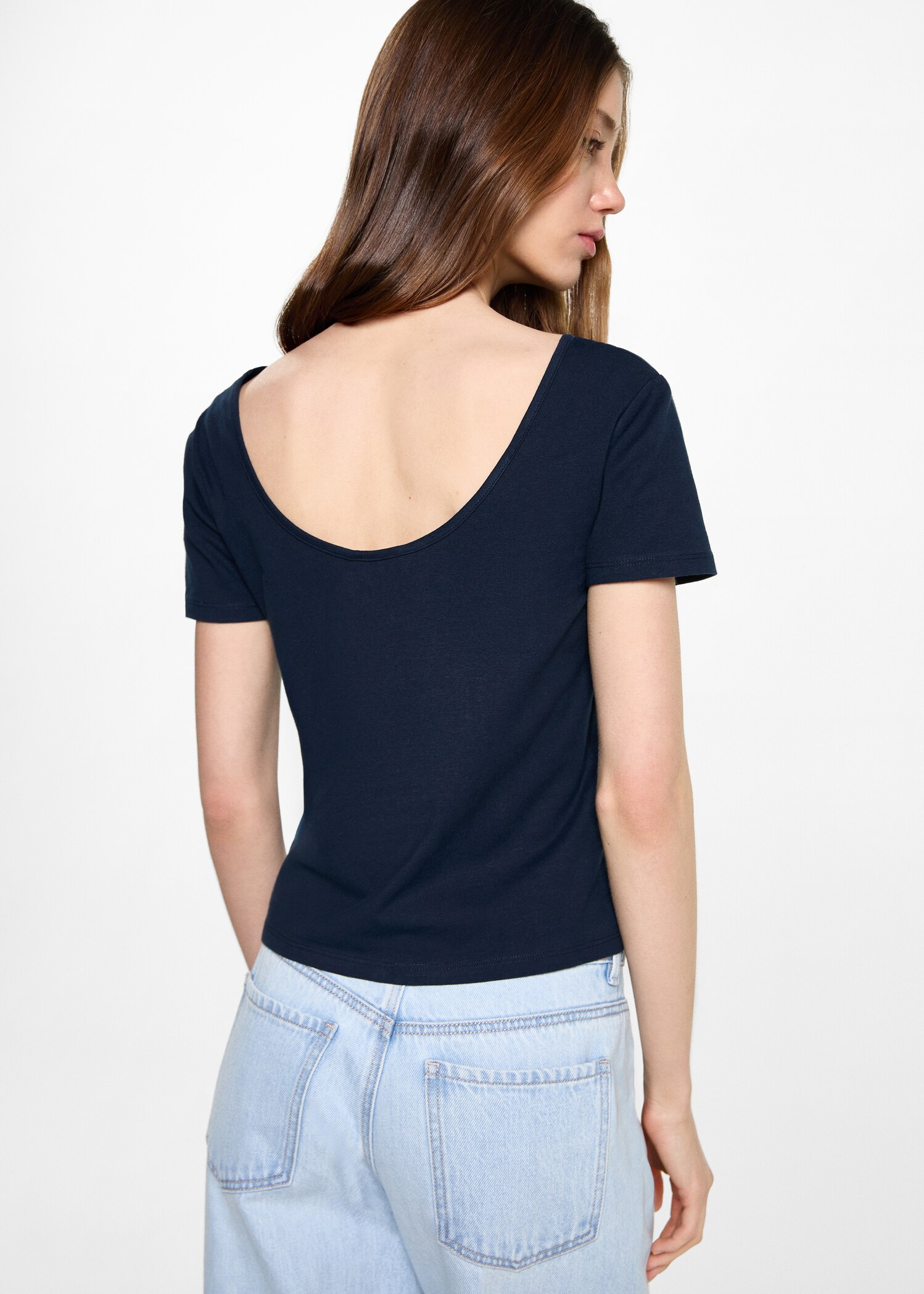 Halter-neck knitted top with fringe detail - Reverse of the article