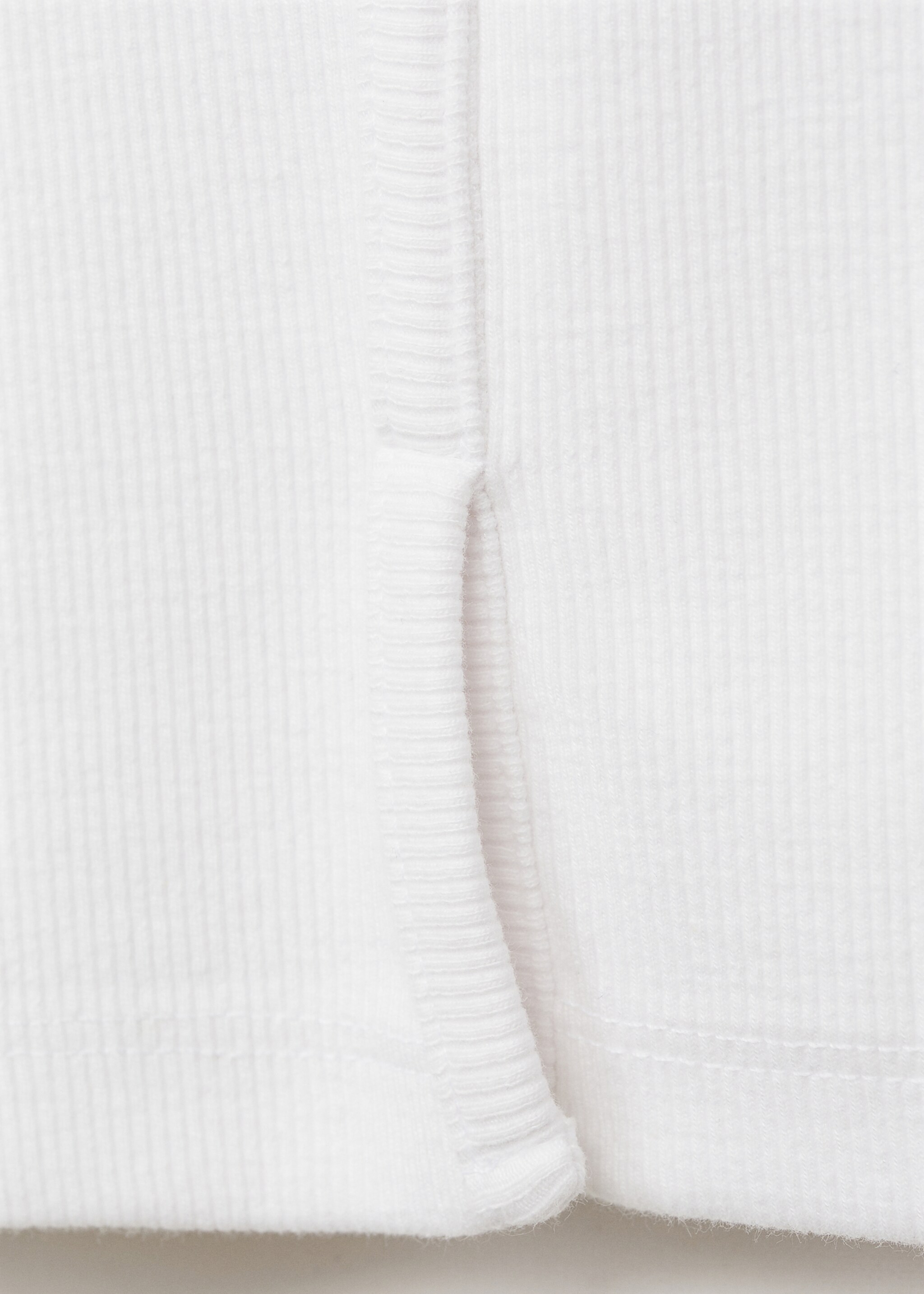 Samarreta detall costura - Detall de l'article 0, Blanc trencat. Ref: 87024790-00.