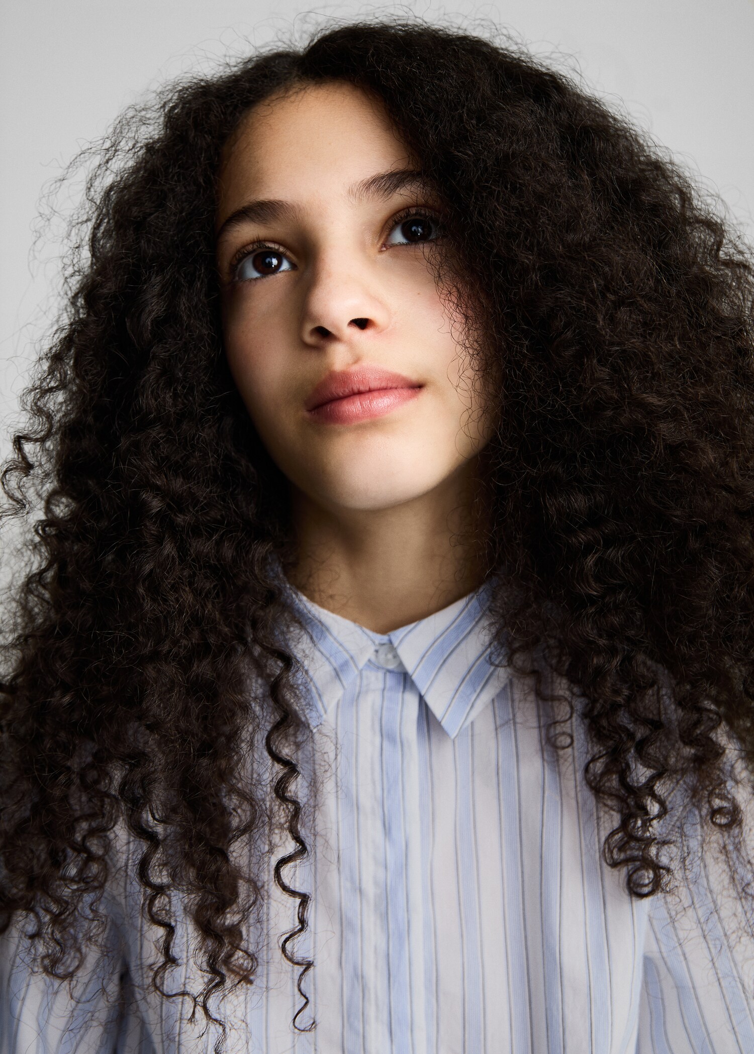 Hemd mit verstellbarer Taille - Detail des Artikels 1