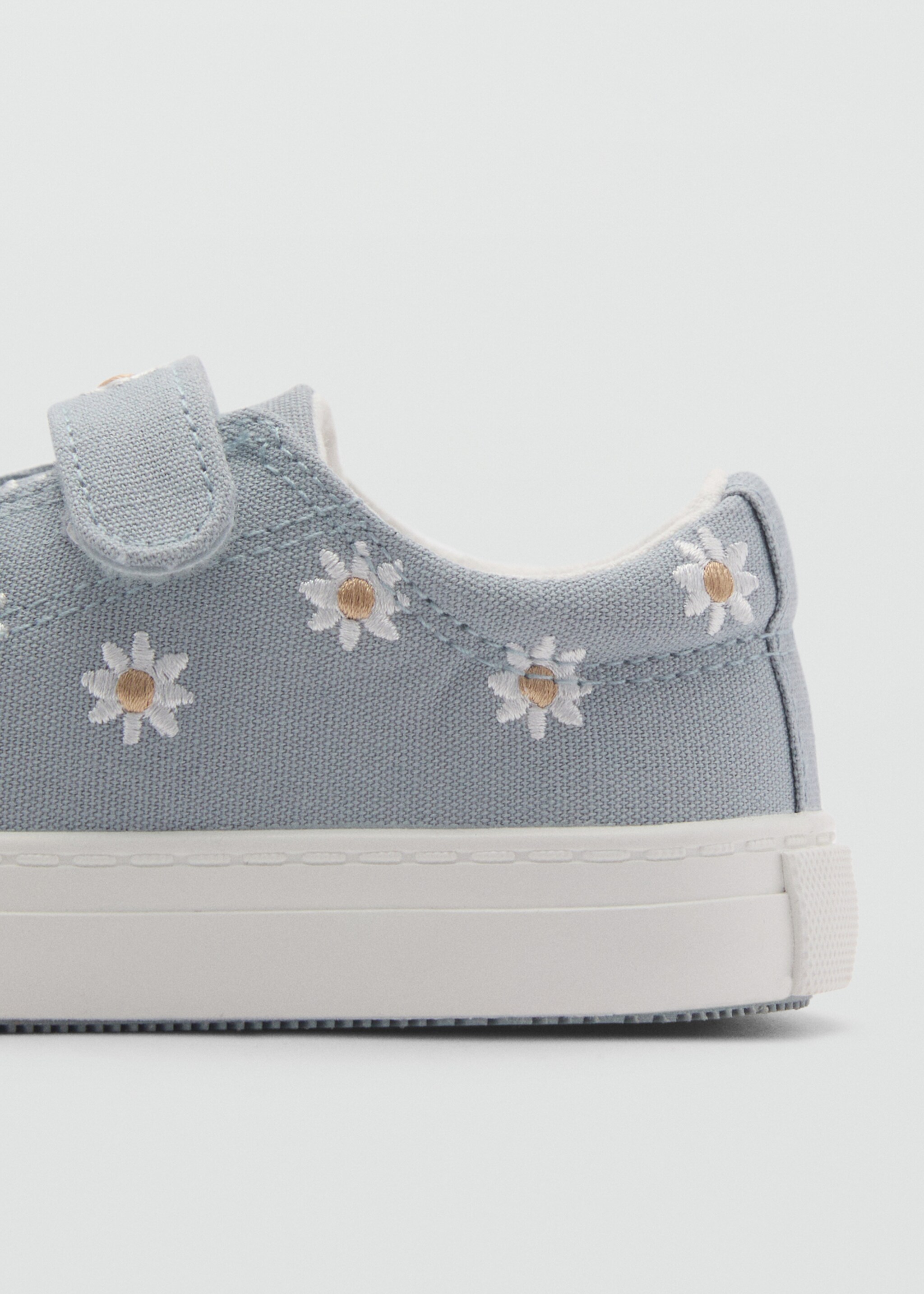 Floral-embroidered trainers - Details of the article 1, Sky Blue. Ref: 87025137-00.