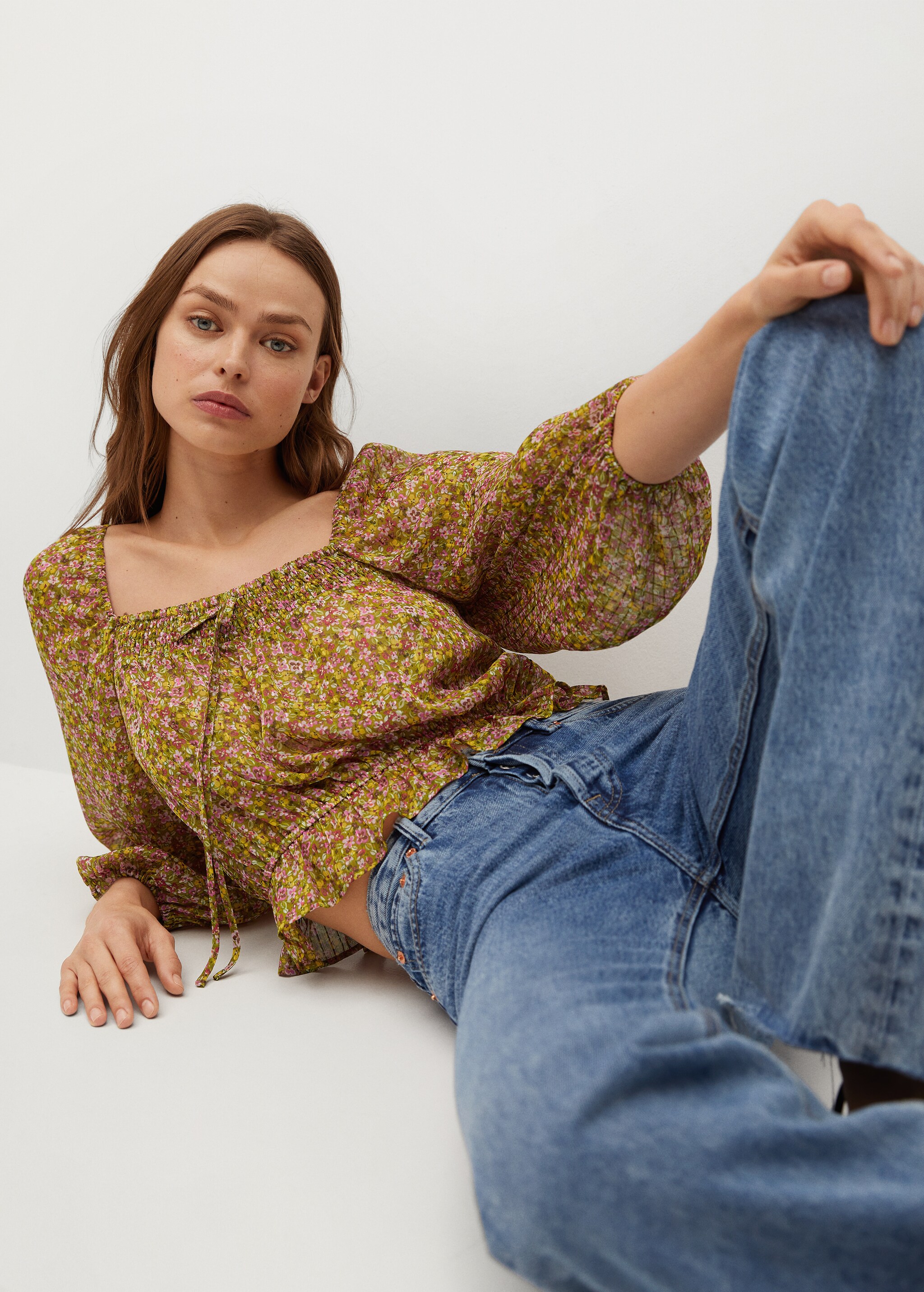 Blusa off-shoulder estampada - Detalle del artículo 2