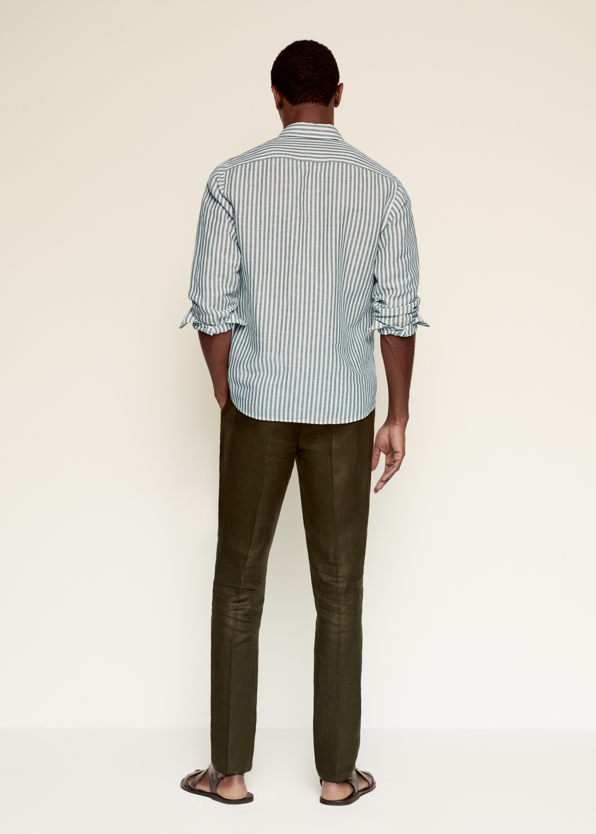 Camisa regular fit lino rayas  - Reverso del artículo