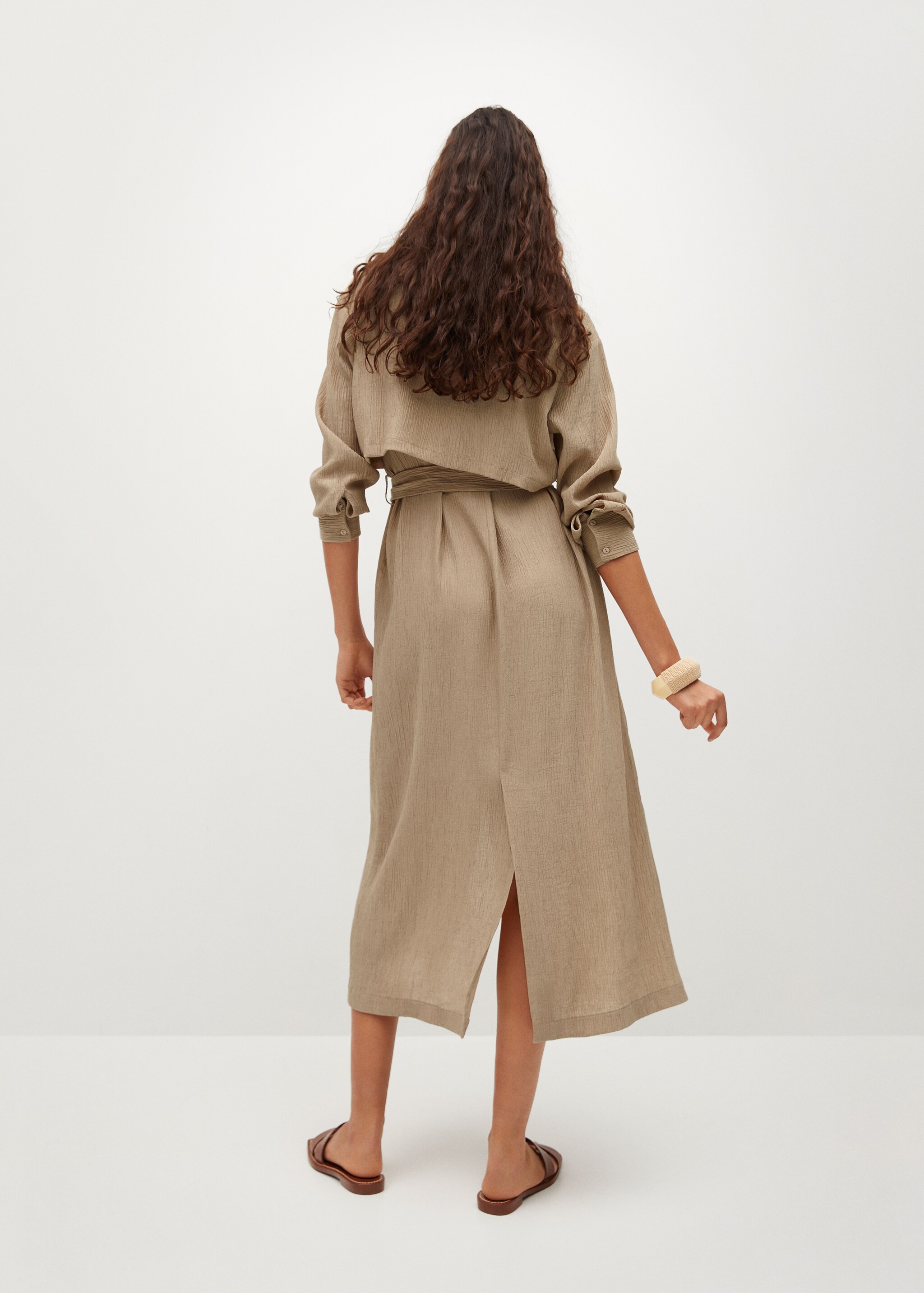 Vestido camisero textura - Reverso del artículo
