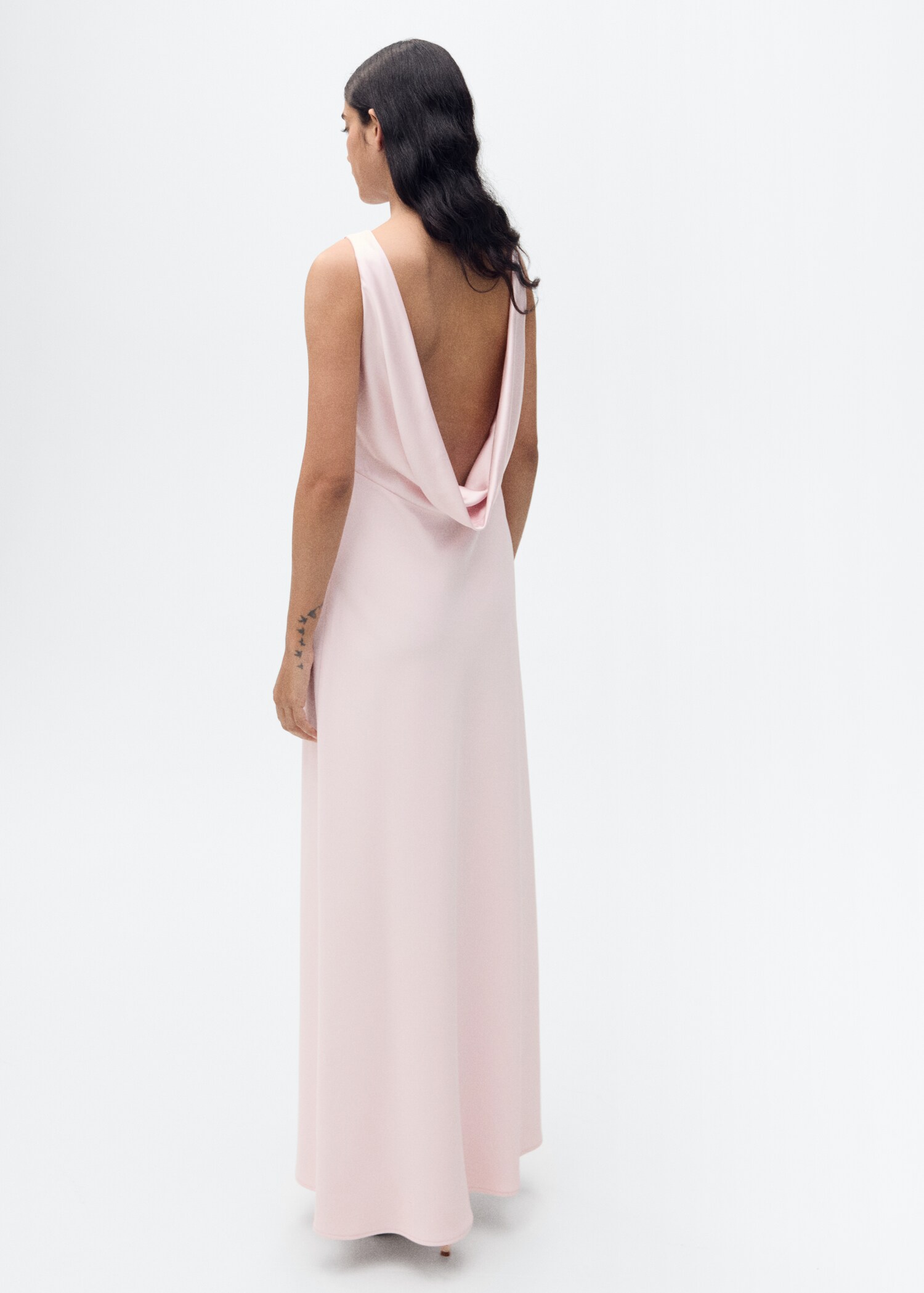 Satin dress with draped back - Reverse of the article