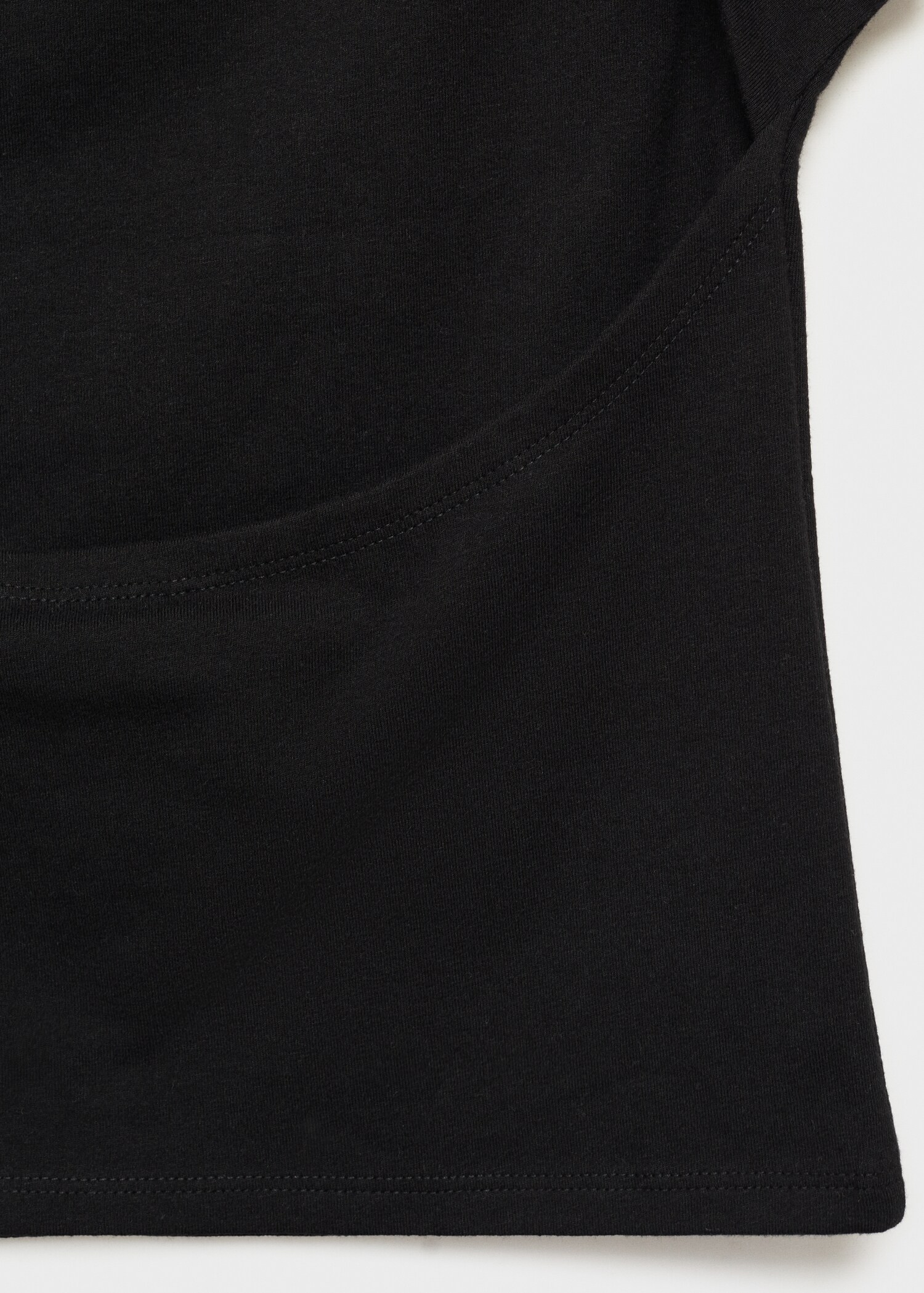 T-shirt with open back - Details of the article 0