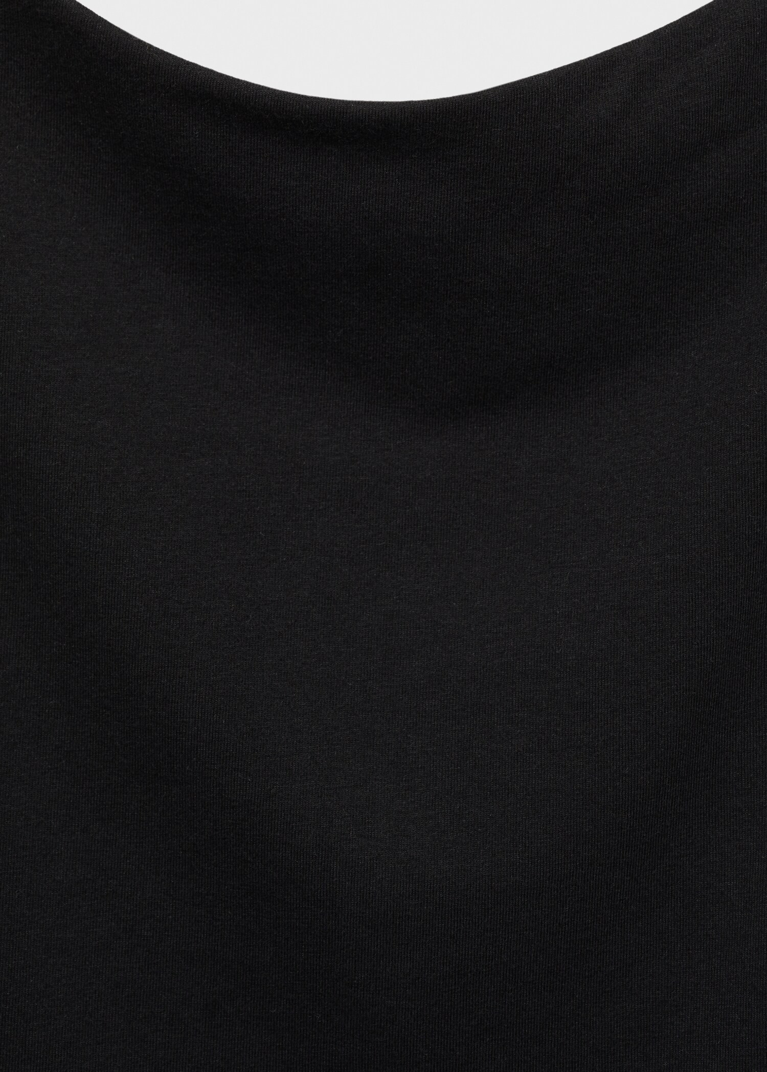 T-shirt with open back - Details of the article 8