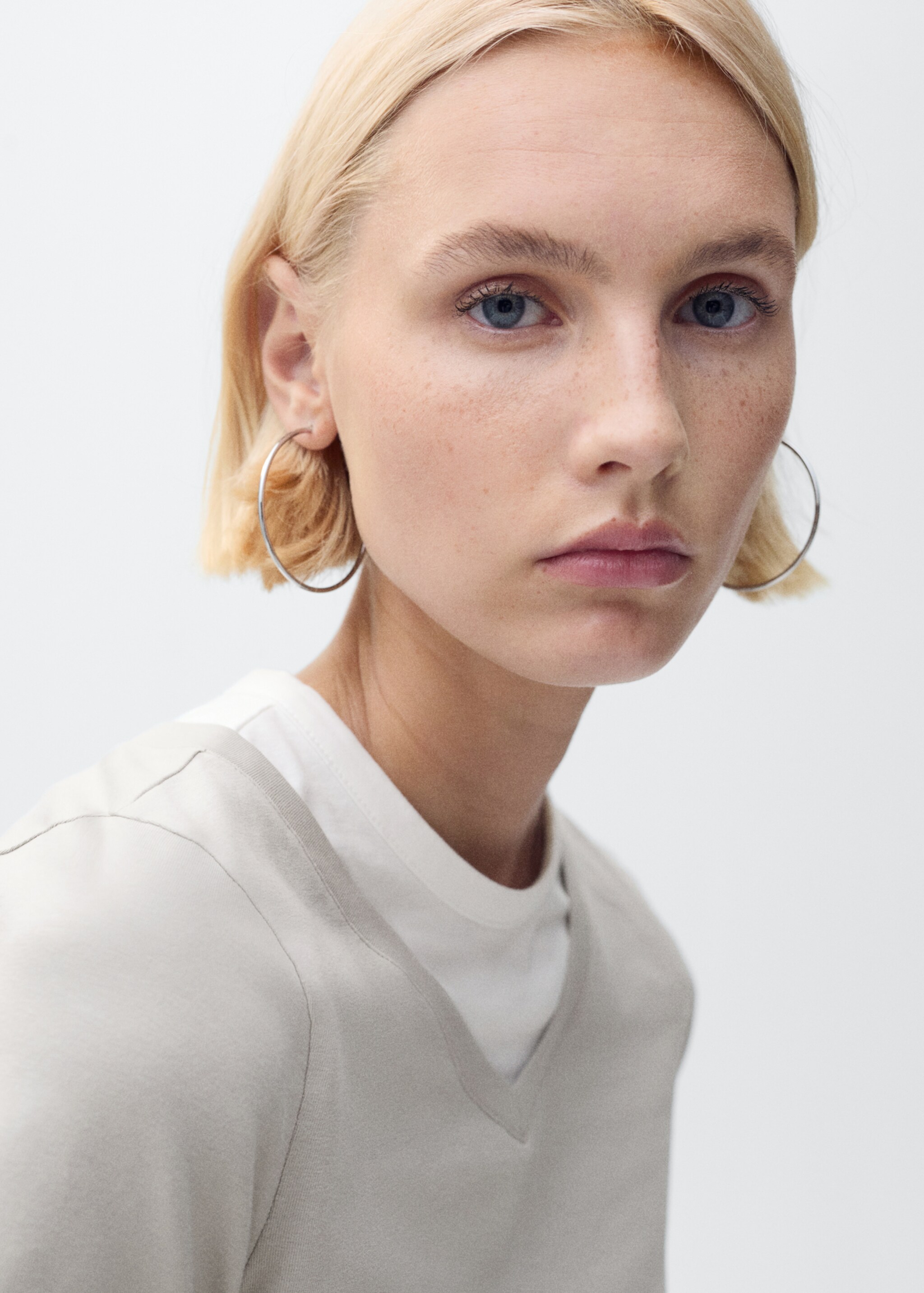 Gecombineerd katoenen T-shirt - Detail van het artikel 1, Grijs. Ref: 87025768-00.