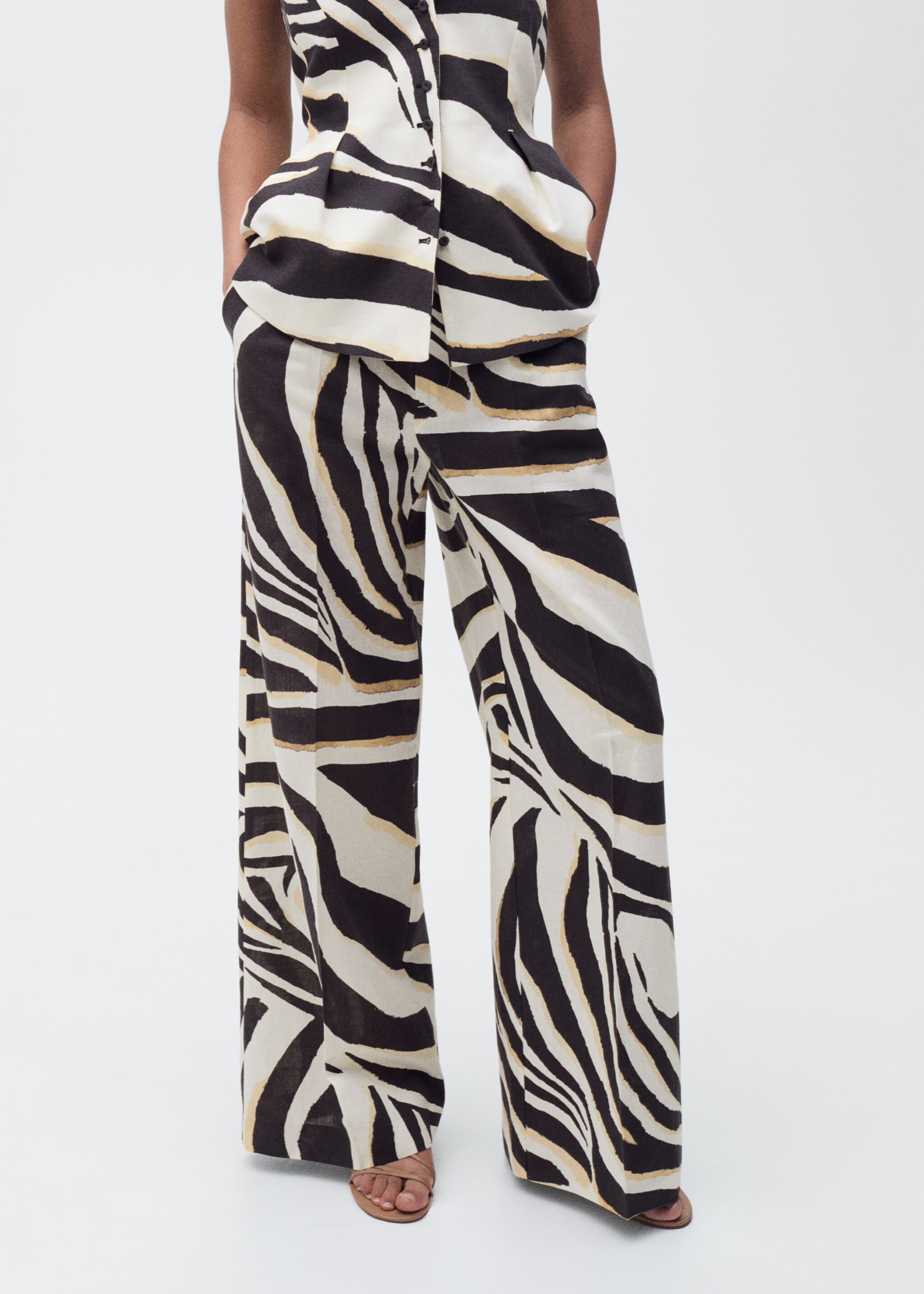 Linen wide leg zebra-print pants - Details of the article 6, Beige. Ref: 87025769-00.