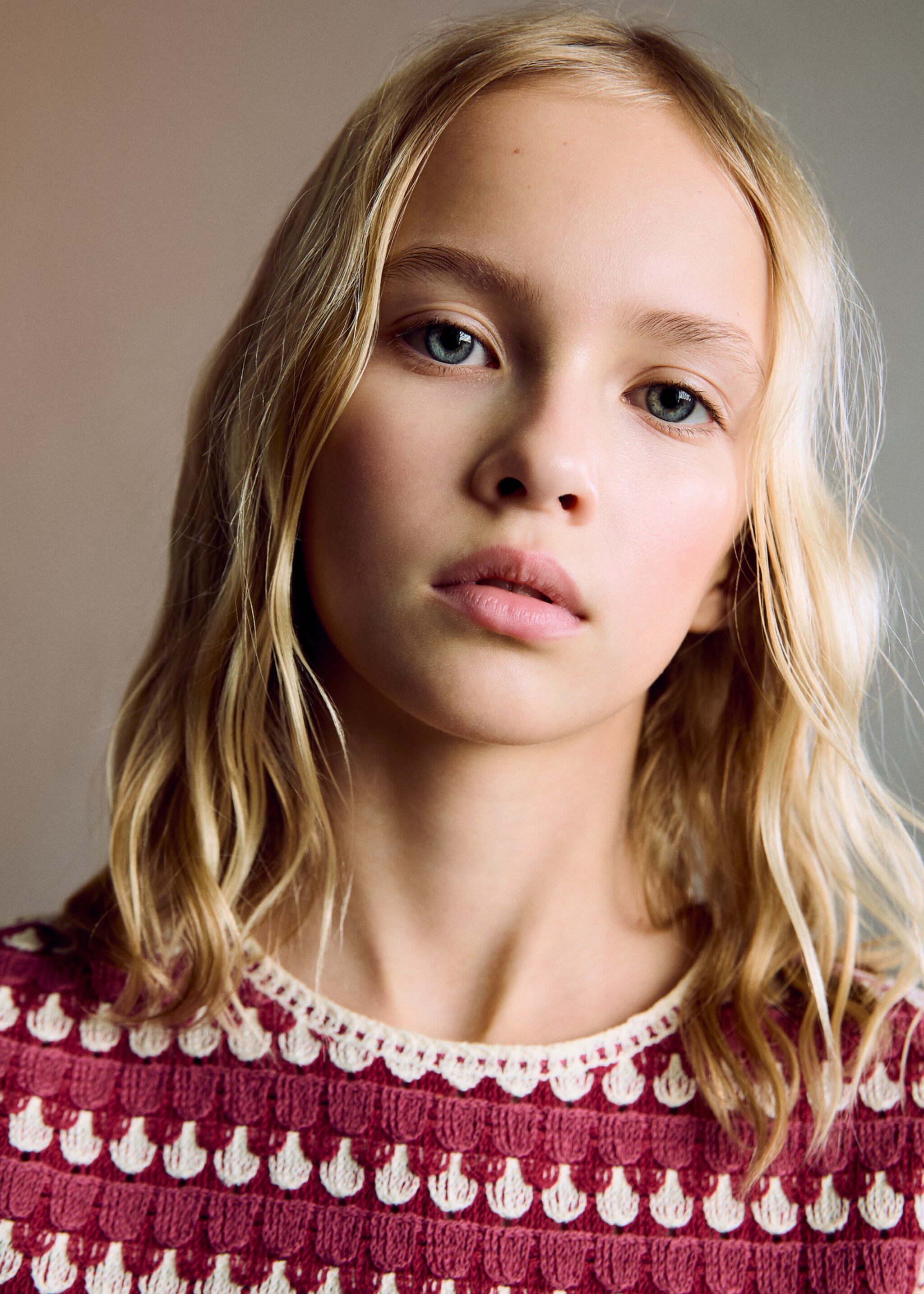 Top crop crochet - Detalle del artículo 1, Fresa. Ref: 87025981-00.