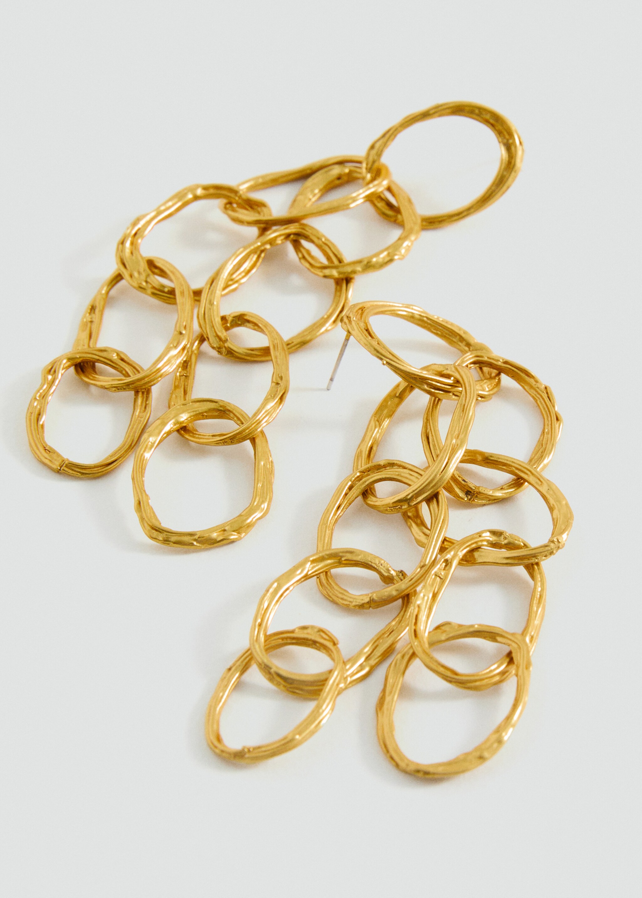 Long earrings with intertwined hoops - Medium plane, Gold. Ref: 87025986-00.