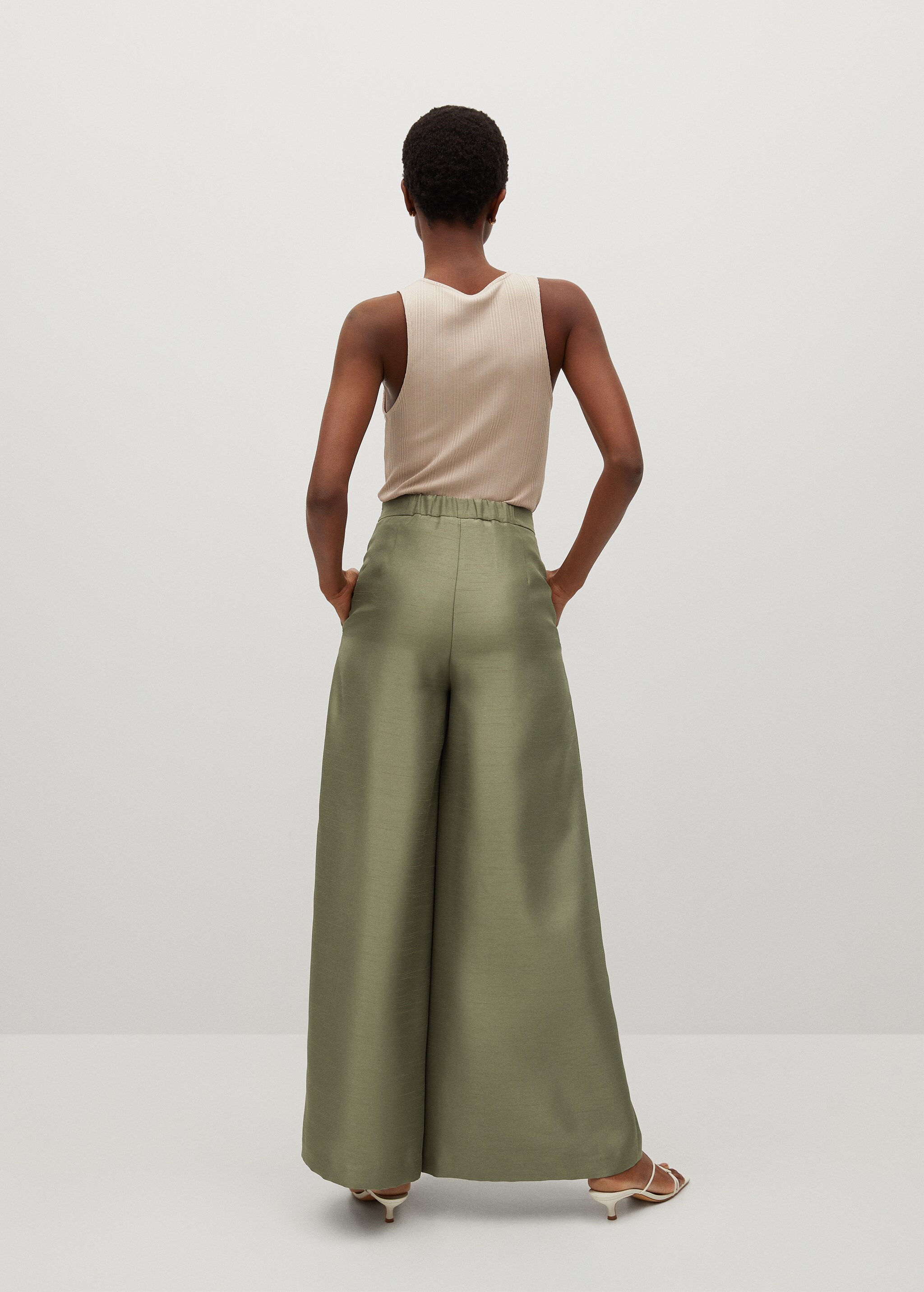 Pantalón palazzo satinado - Reverso del artículo