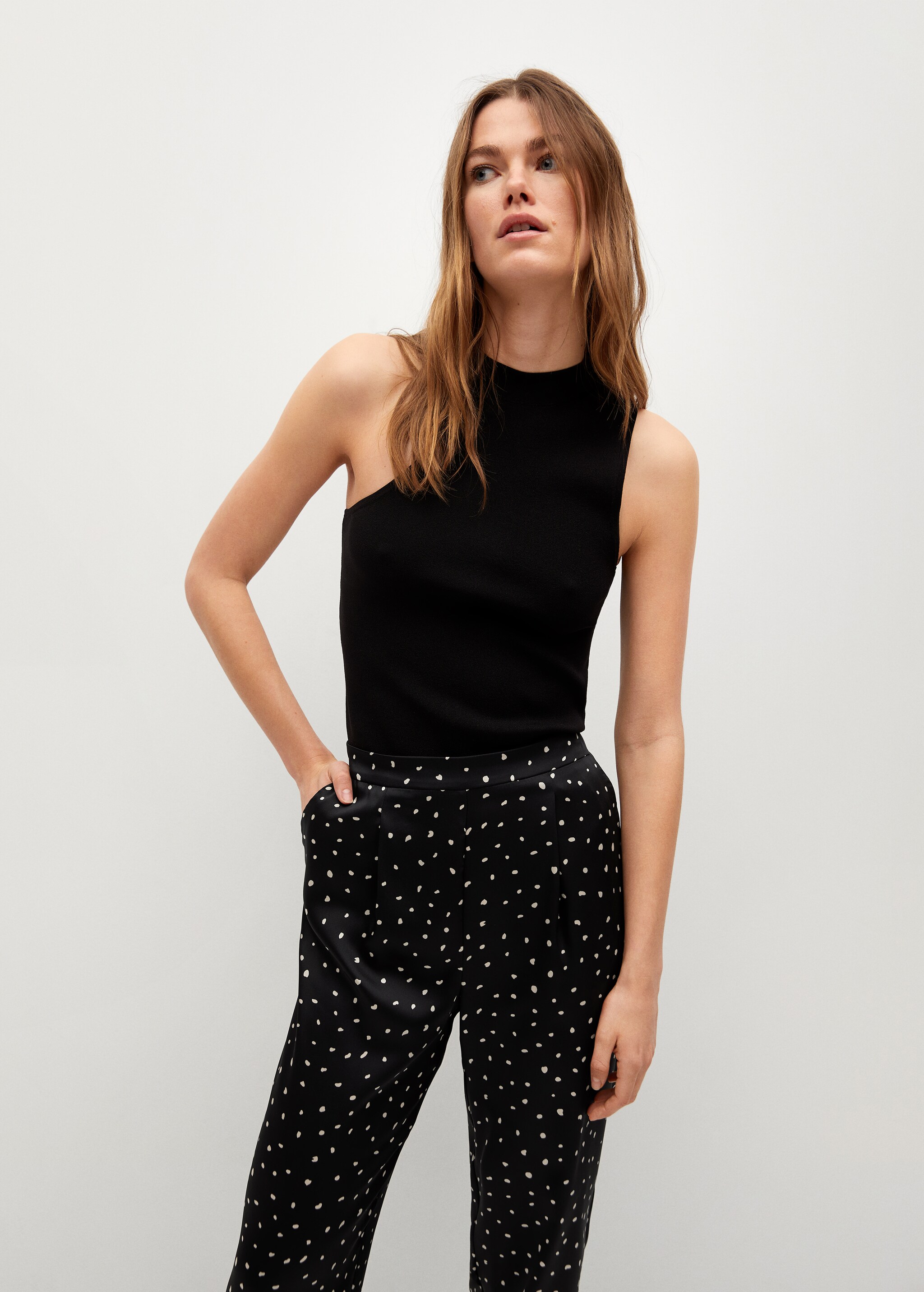 Satin-finish trousers with pleat detail  - Details of the article 1