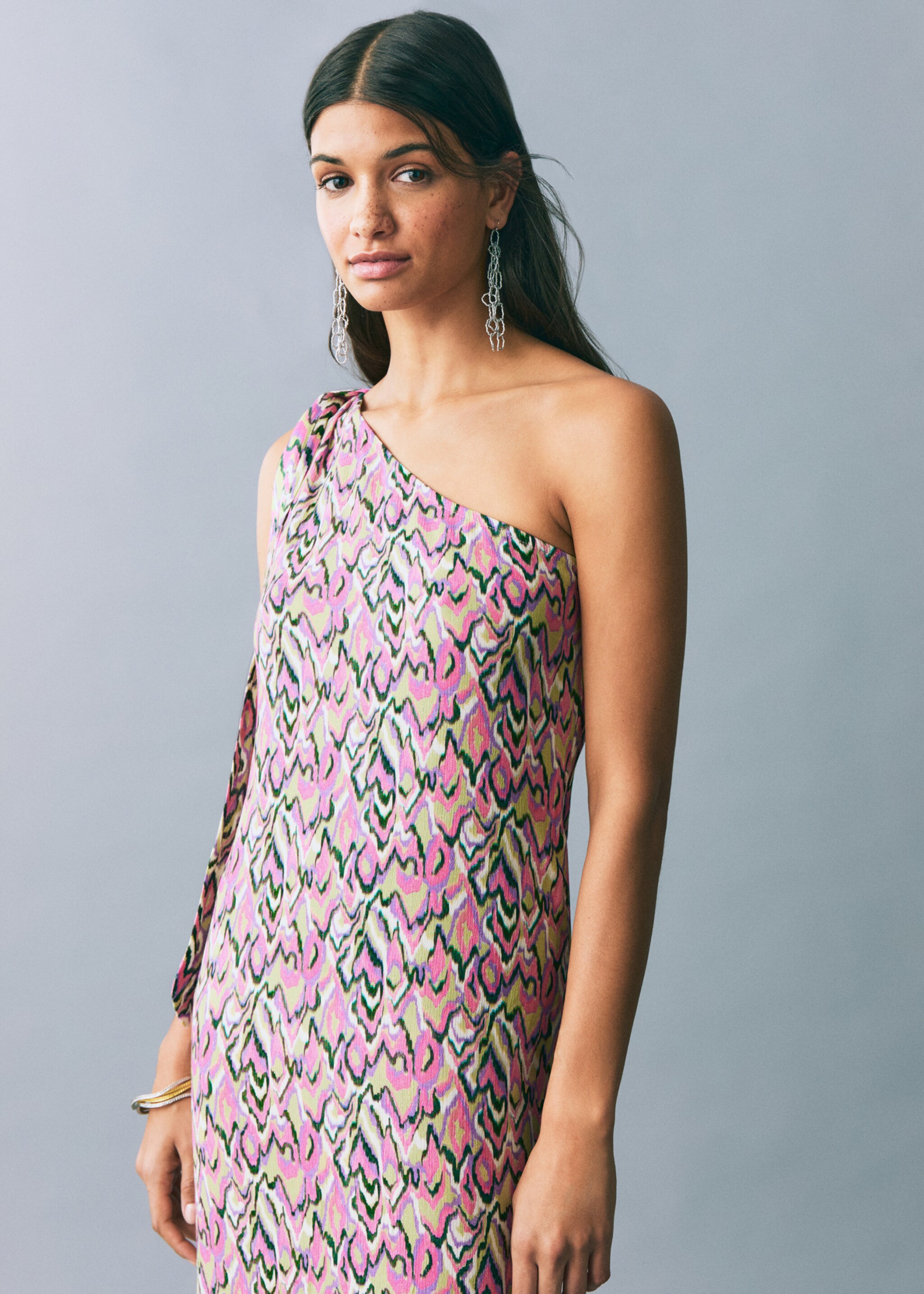 Vestido estampado laço - Plano médio, Lima. Ref: 87026367-00.