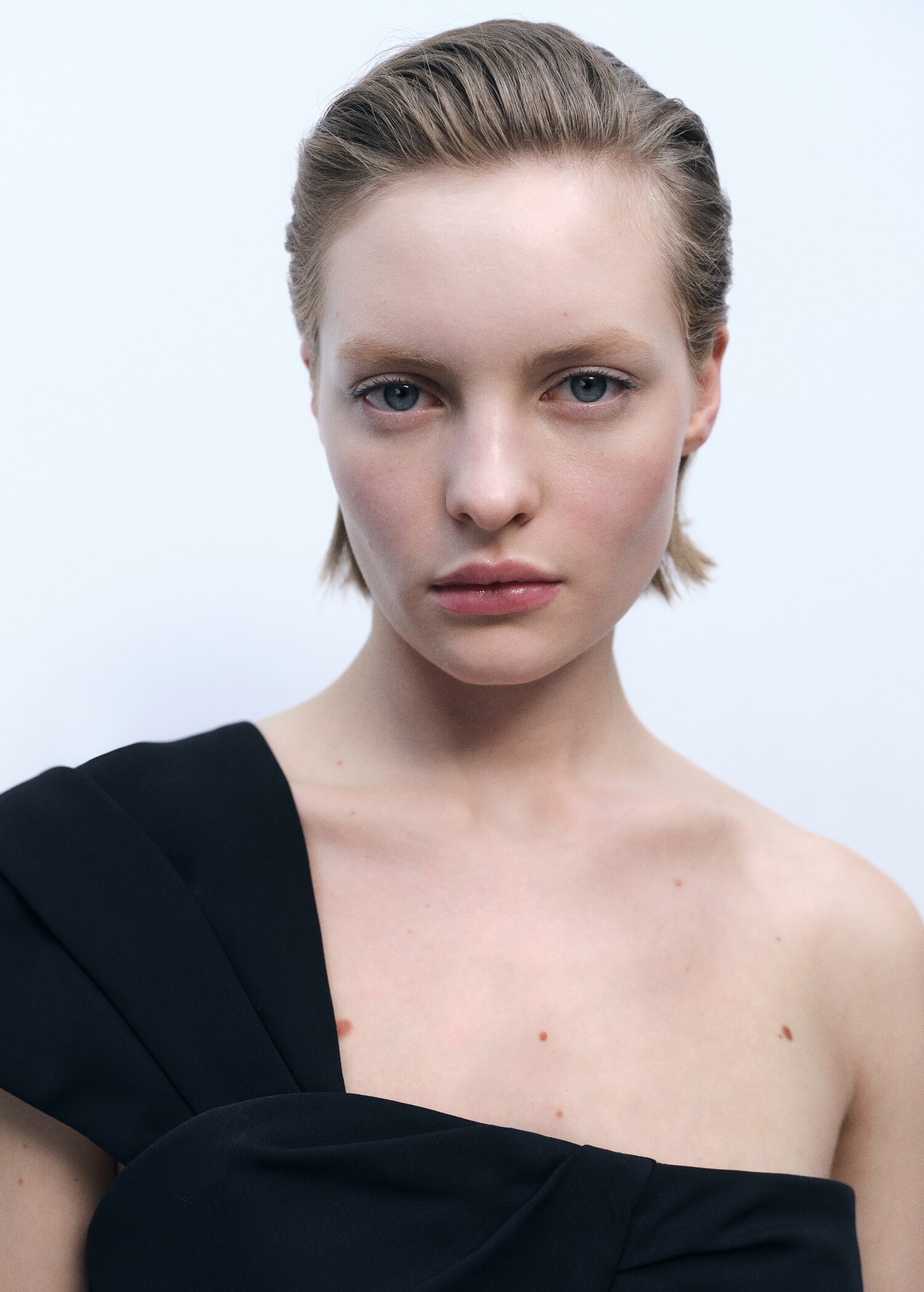 Mono largo escote drapeado - Detalle del artículo 1