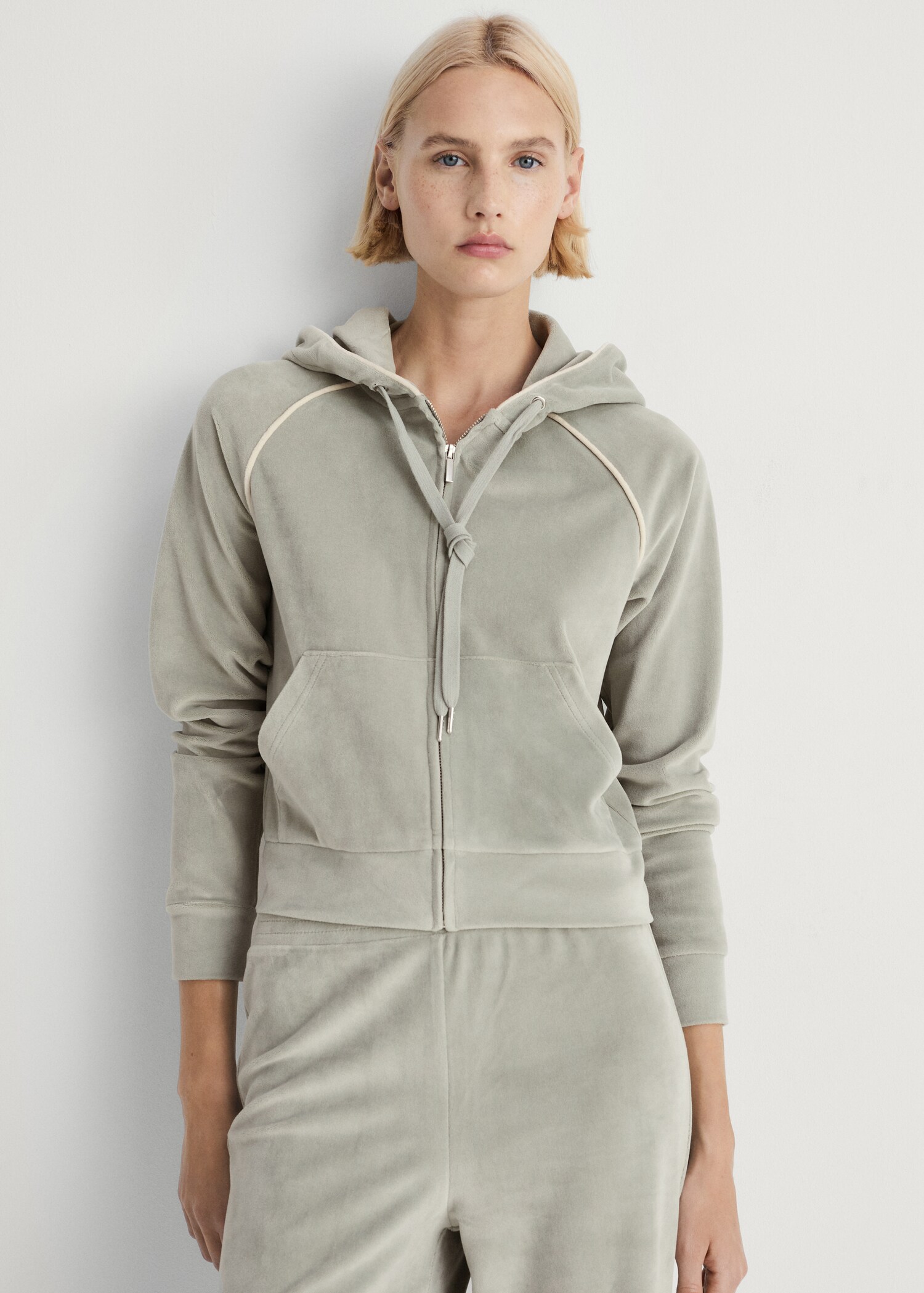 Sudadera velour tacto suave Mujer MANGO OUTLET España