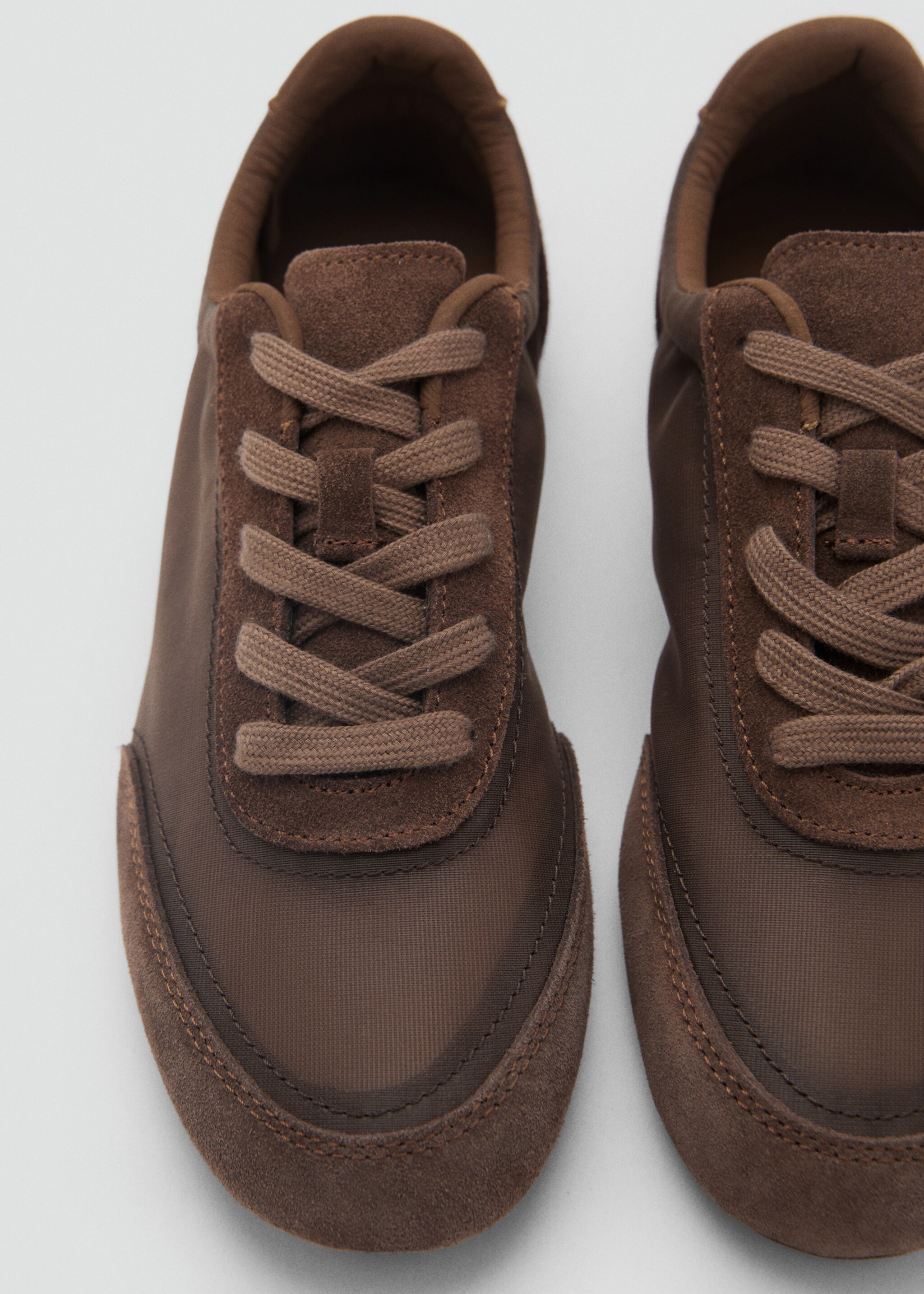Lace-up suede sneakers - Details of the article 2, Chocolate. Ref: 87026711-00.