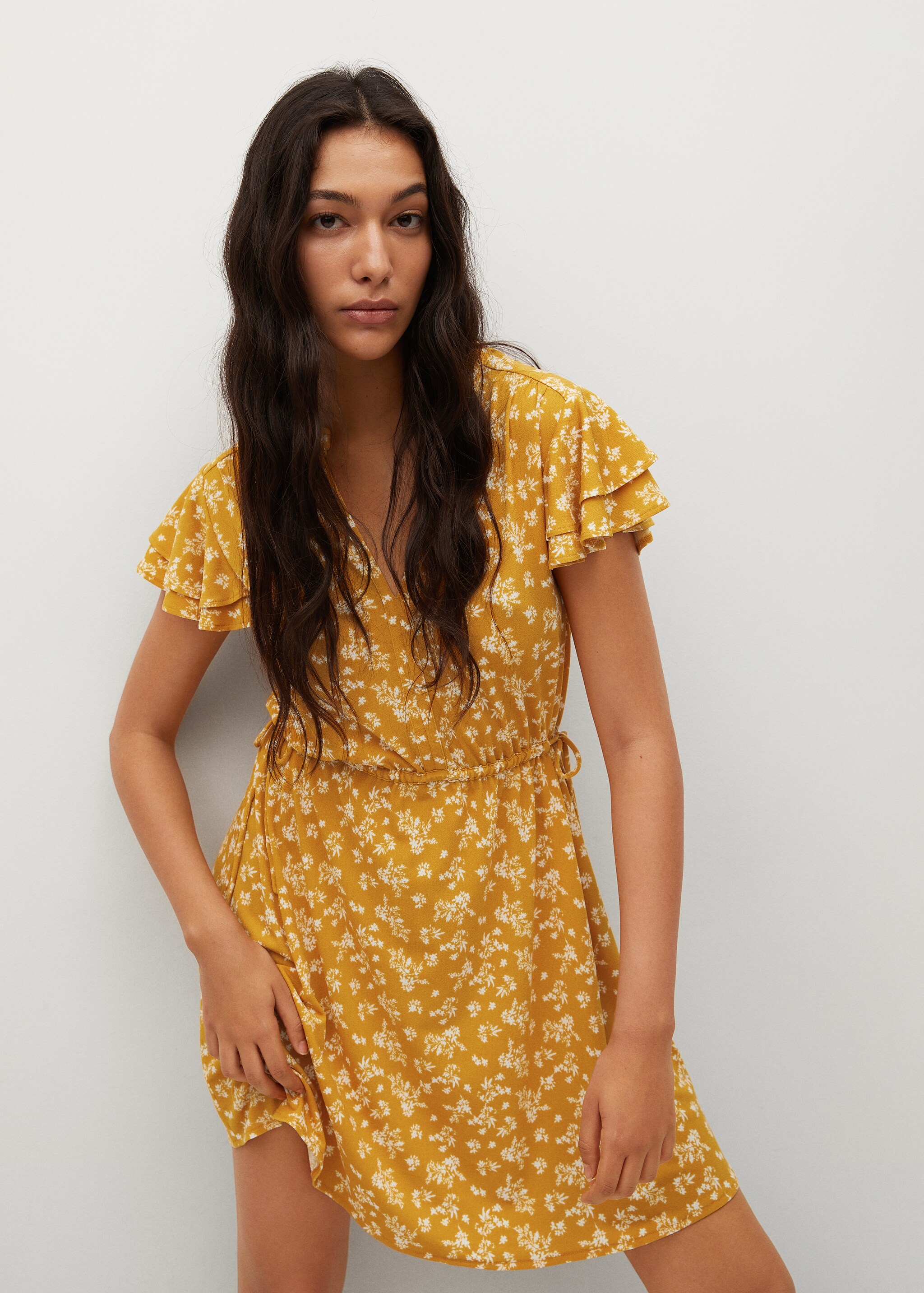 Vestido estampado flores - Plano medio