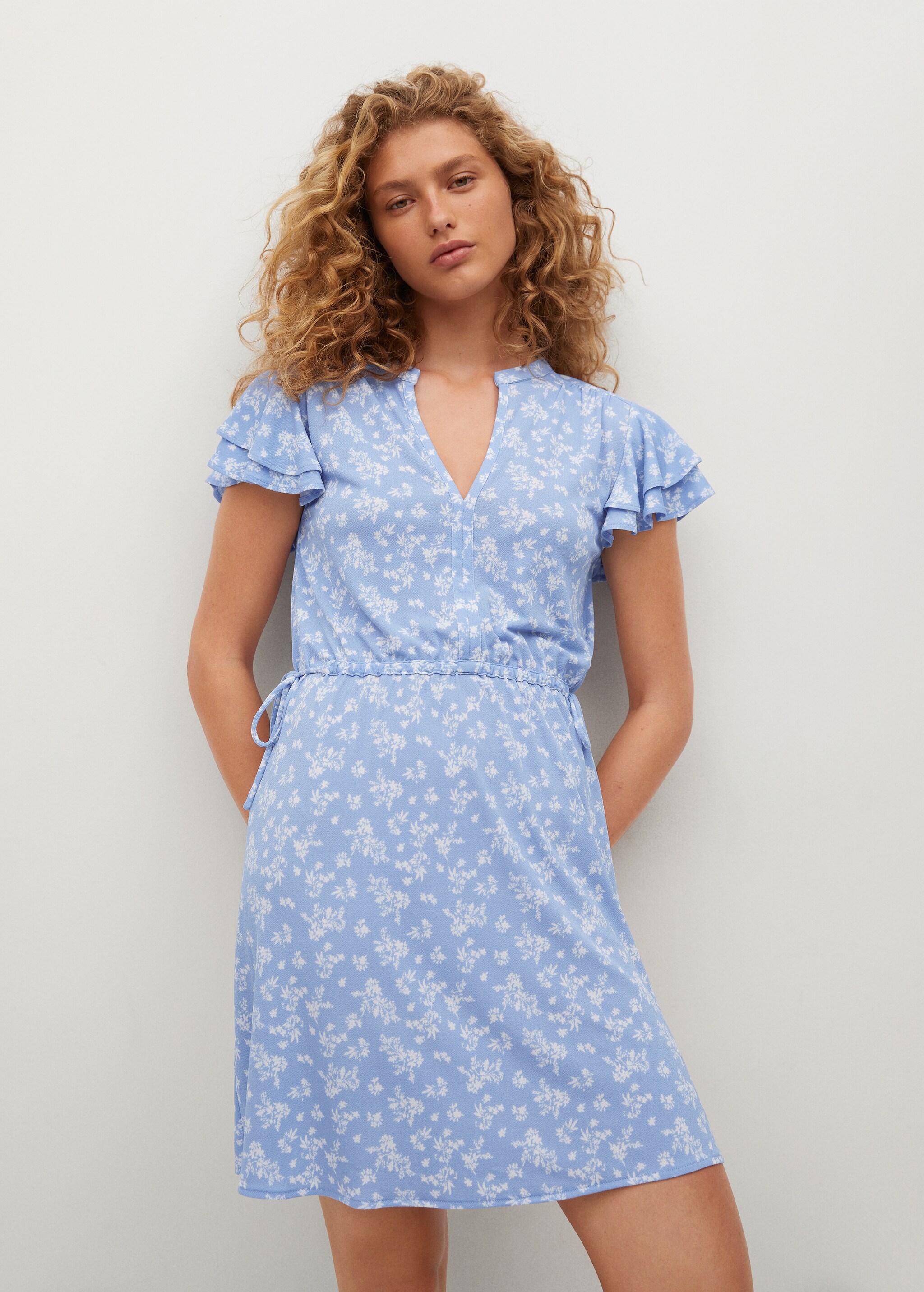 Vestido estampado flores - Plano medio