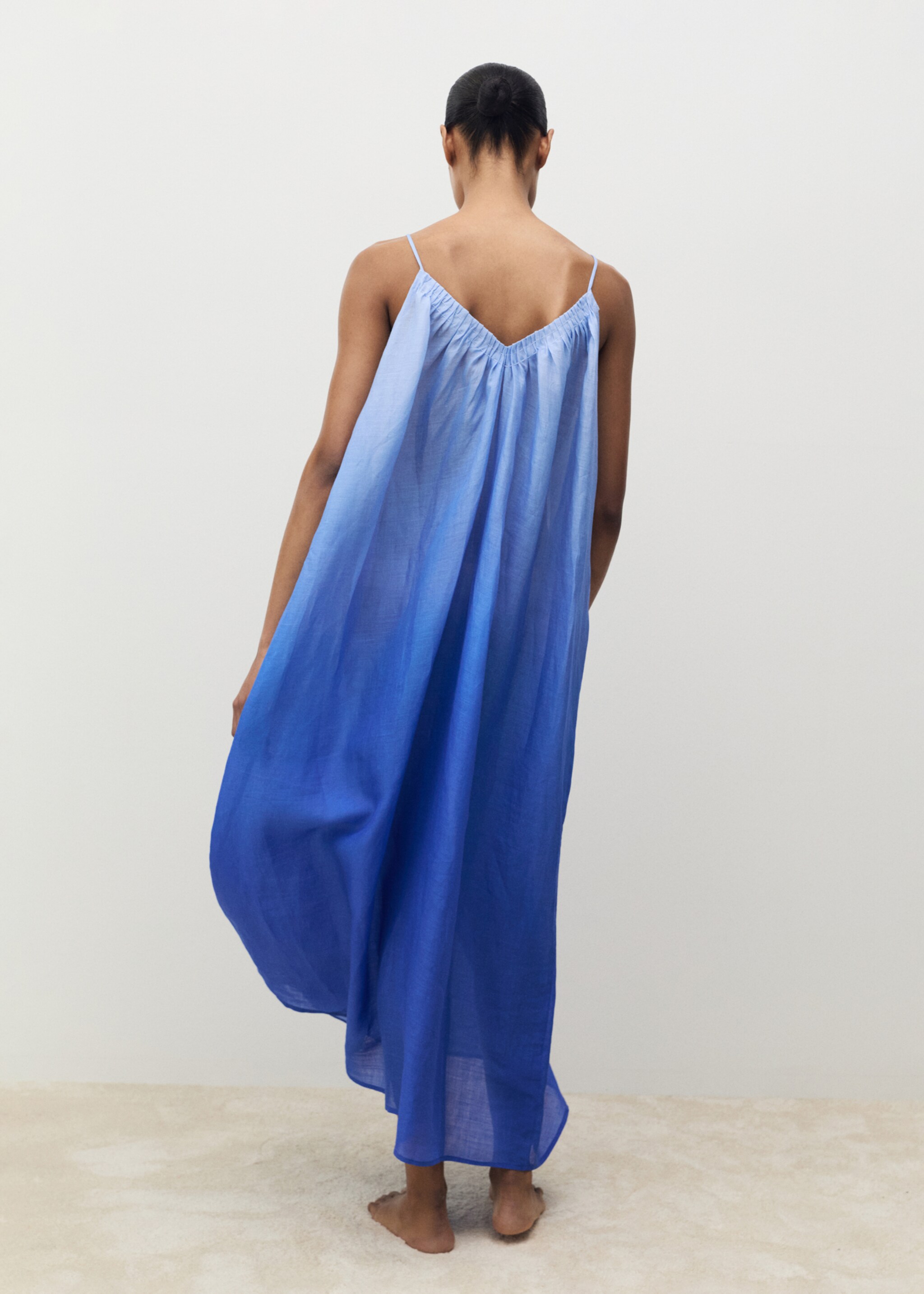 Chemise de nuit en ramie effet dégradé - Verso de l’article, Bleu. Ref: 87027171-00.