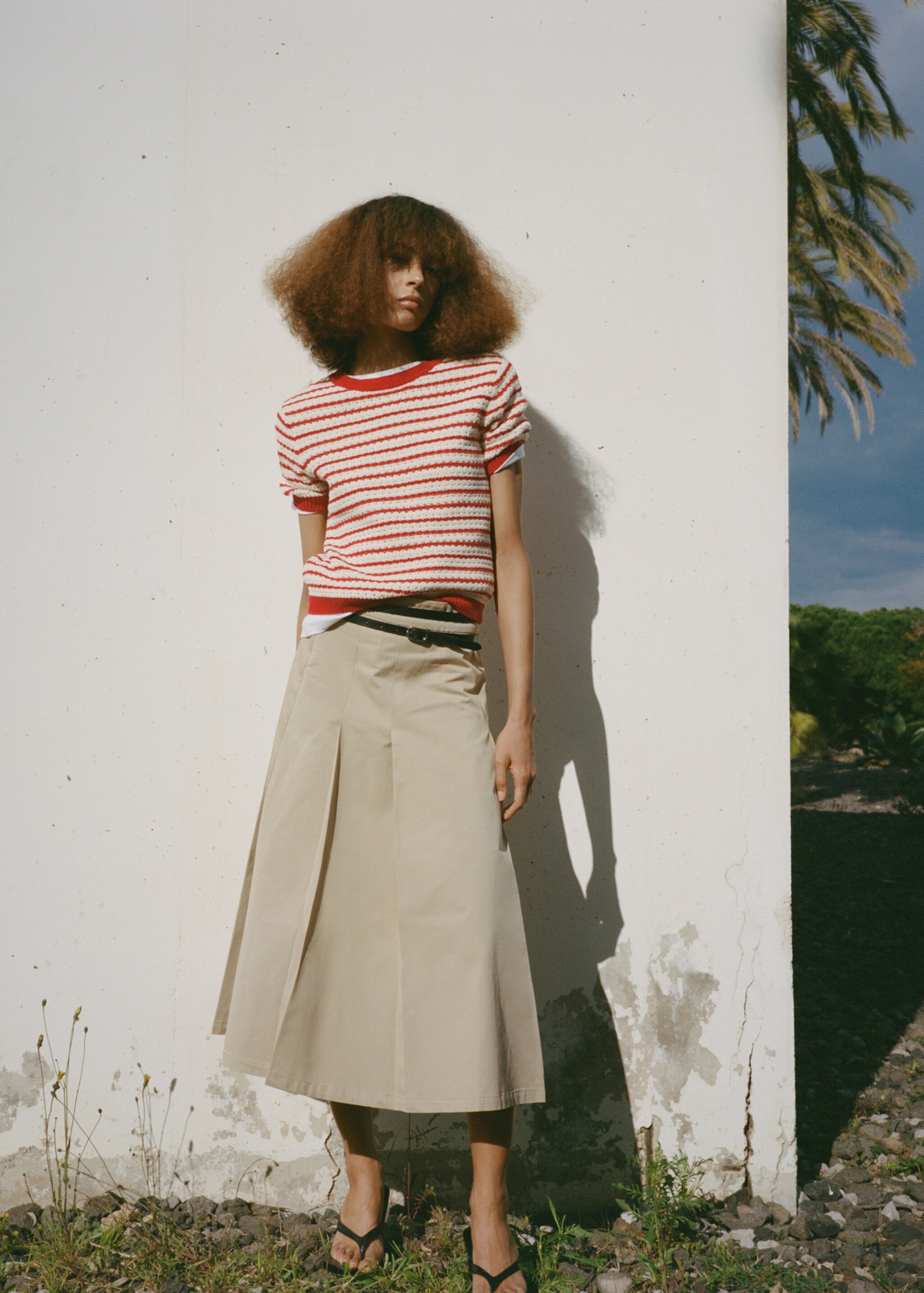Striped short-sleeved crochet sweater - Details of the article 6, Red. Ref: 87027173-00.