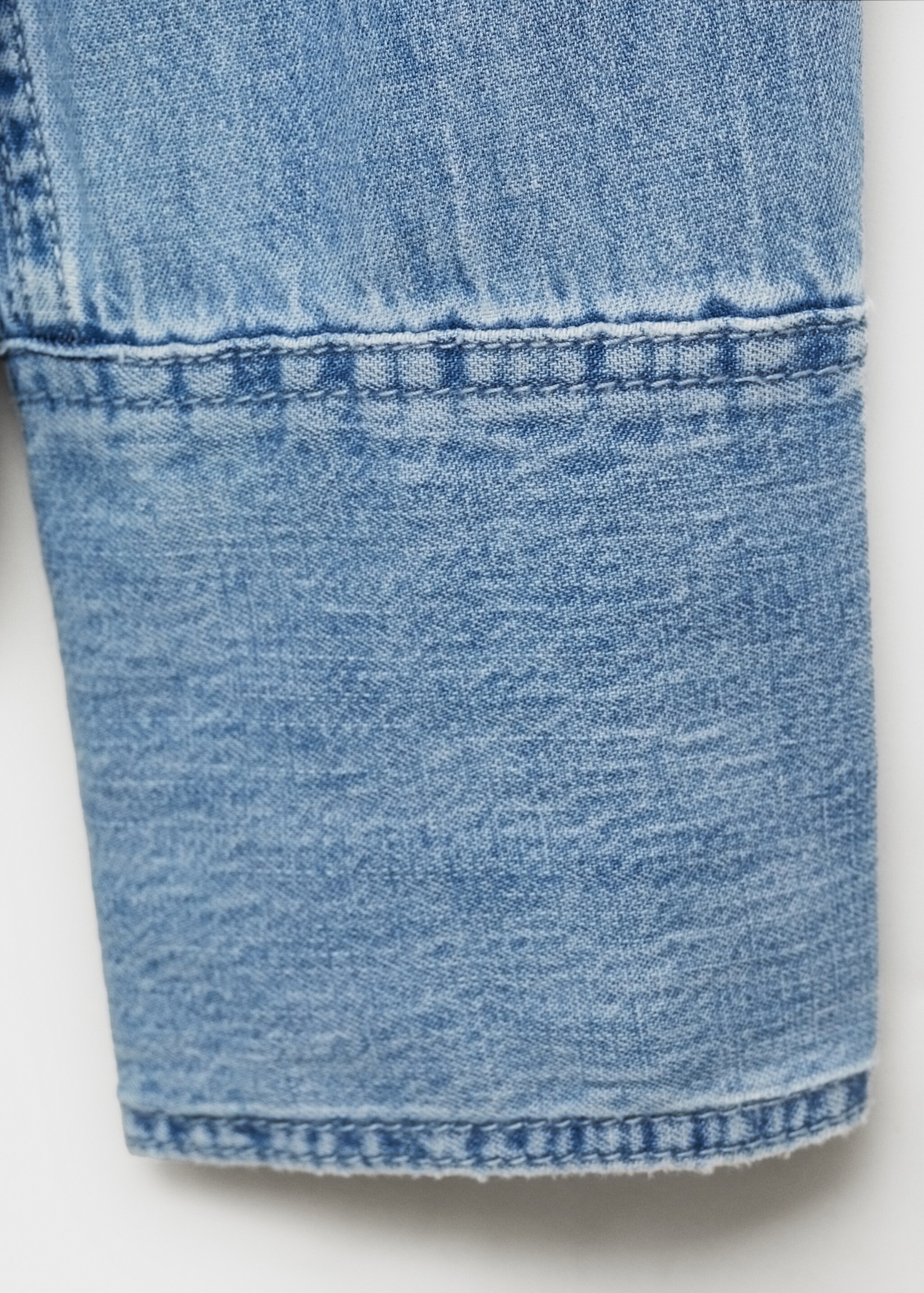 Chemise denim oversize - Détail de l'article 8, Bleu moyen. Ref: 87027181-00.