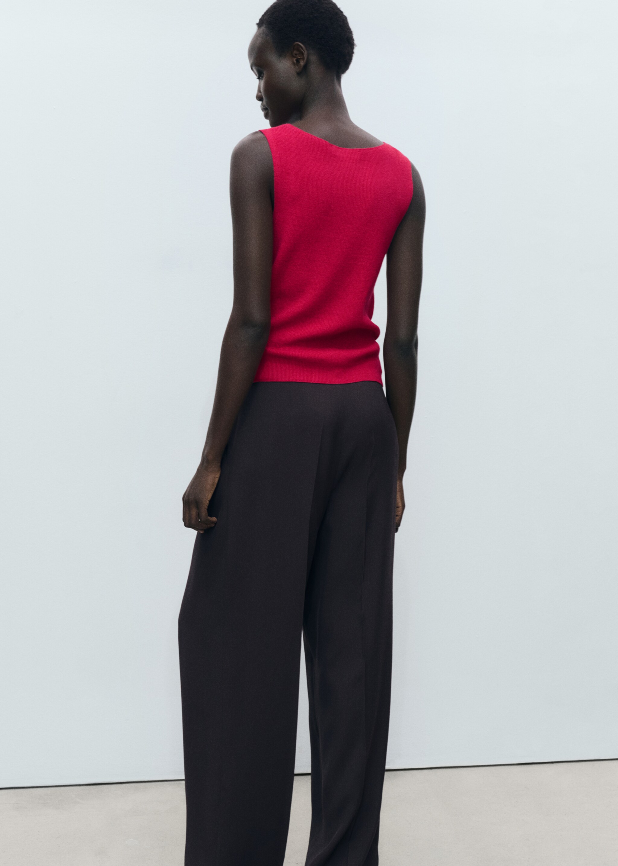 Geripptes Feinstrick-Top - Rückseite des Artikels, Fuchsia. Ref: 87027191-00.