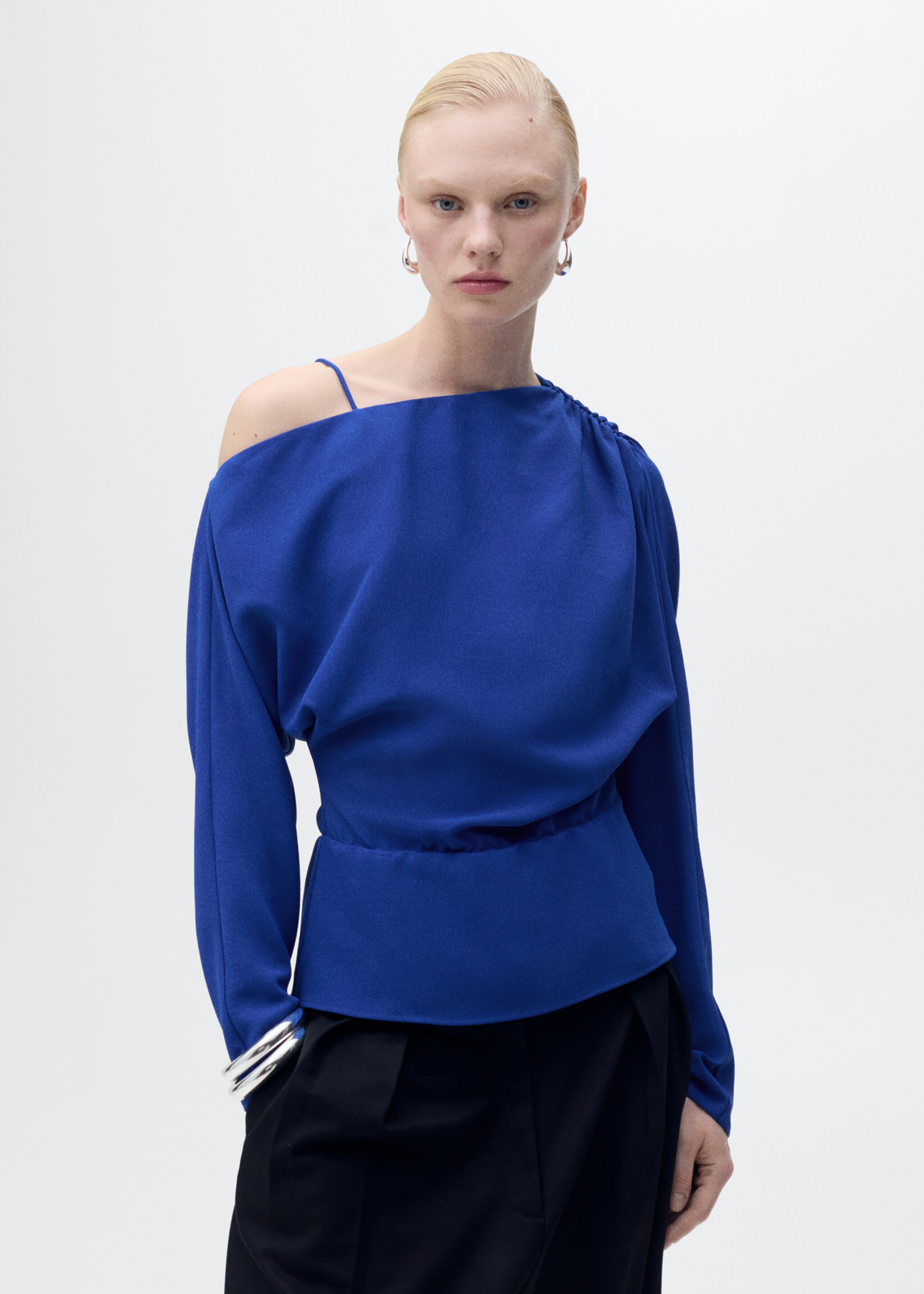 Asymmetrical gathered blouse - Medium plane, Vibrant blue. Ref: 87027194-00.