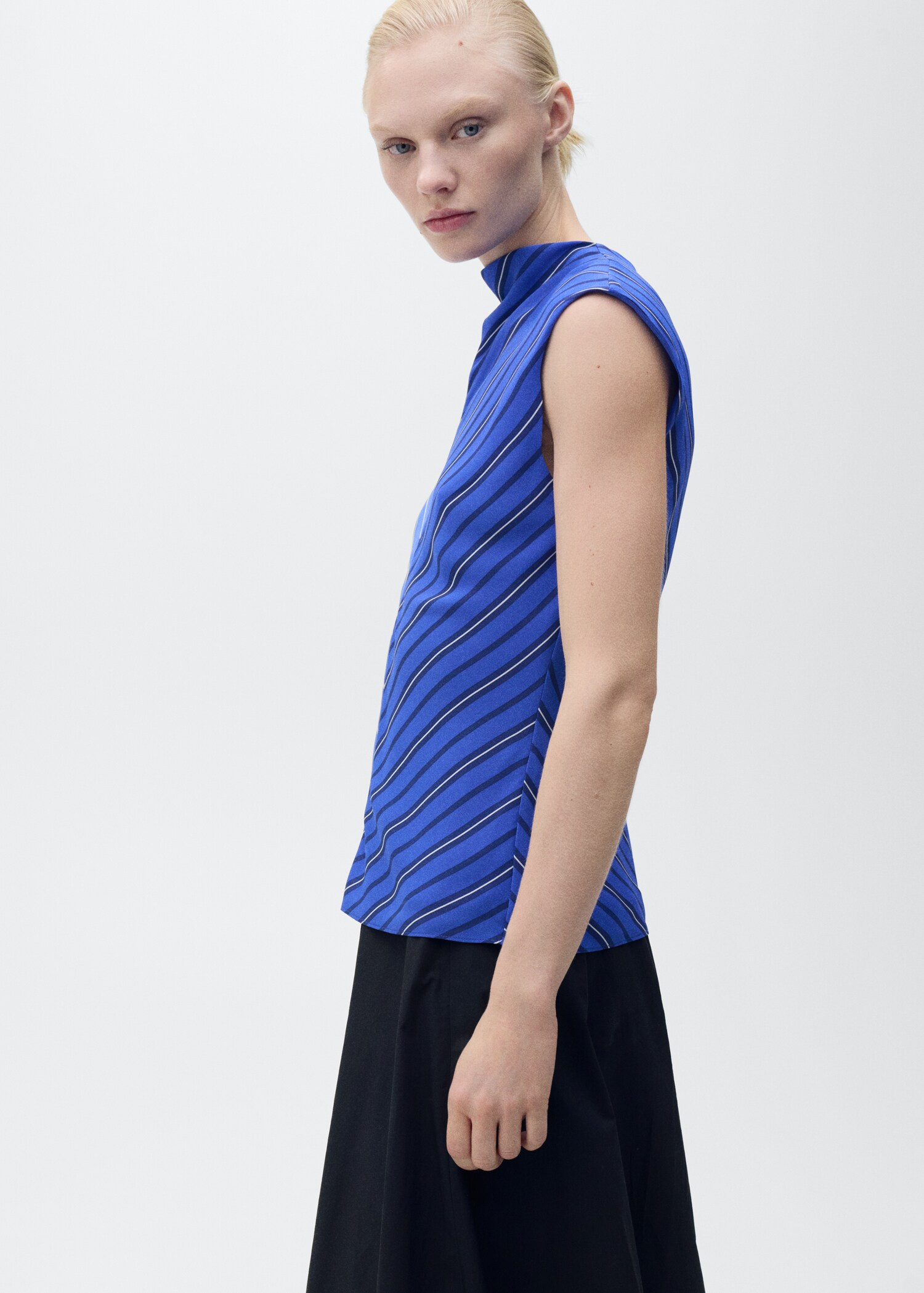 Chemisier rayures combinées - Plan moyen