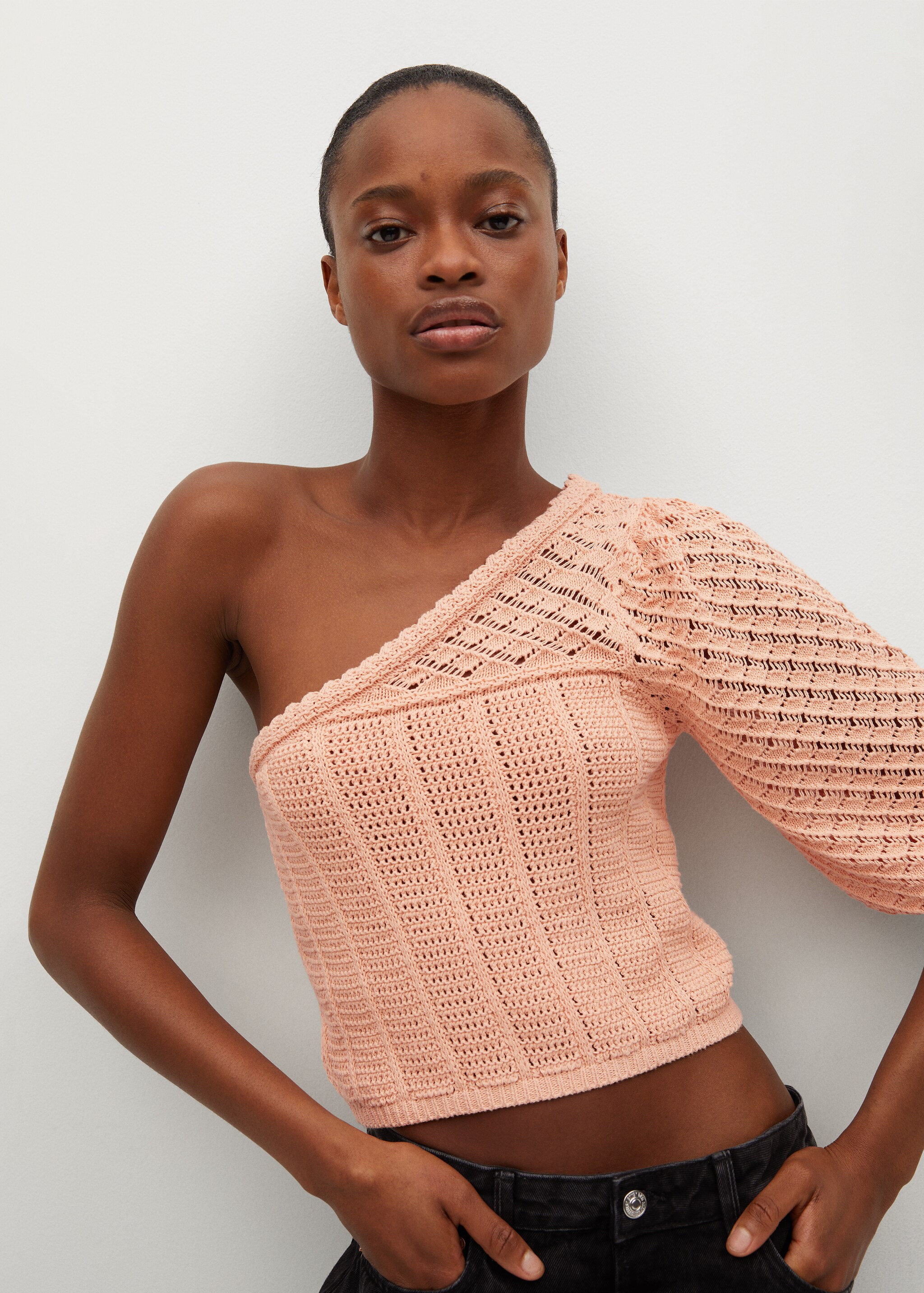 Asymmetrischer Strickpullover - Mittlere Ansicht