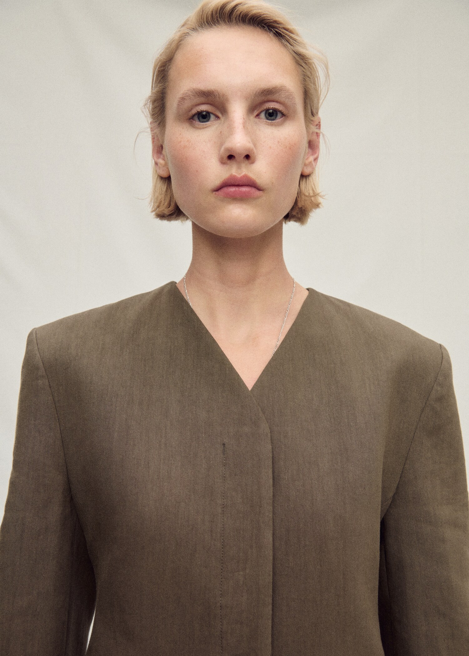 Nathloser Anzugblazer aus Leinen - Detail des Artikels 1