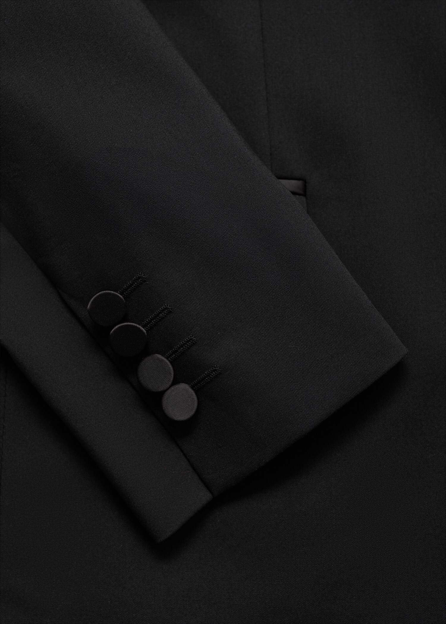 Satin lapels suit blazer - Details of the article 0