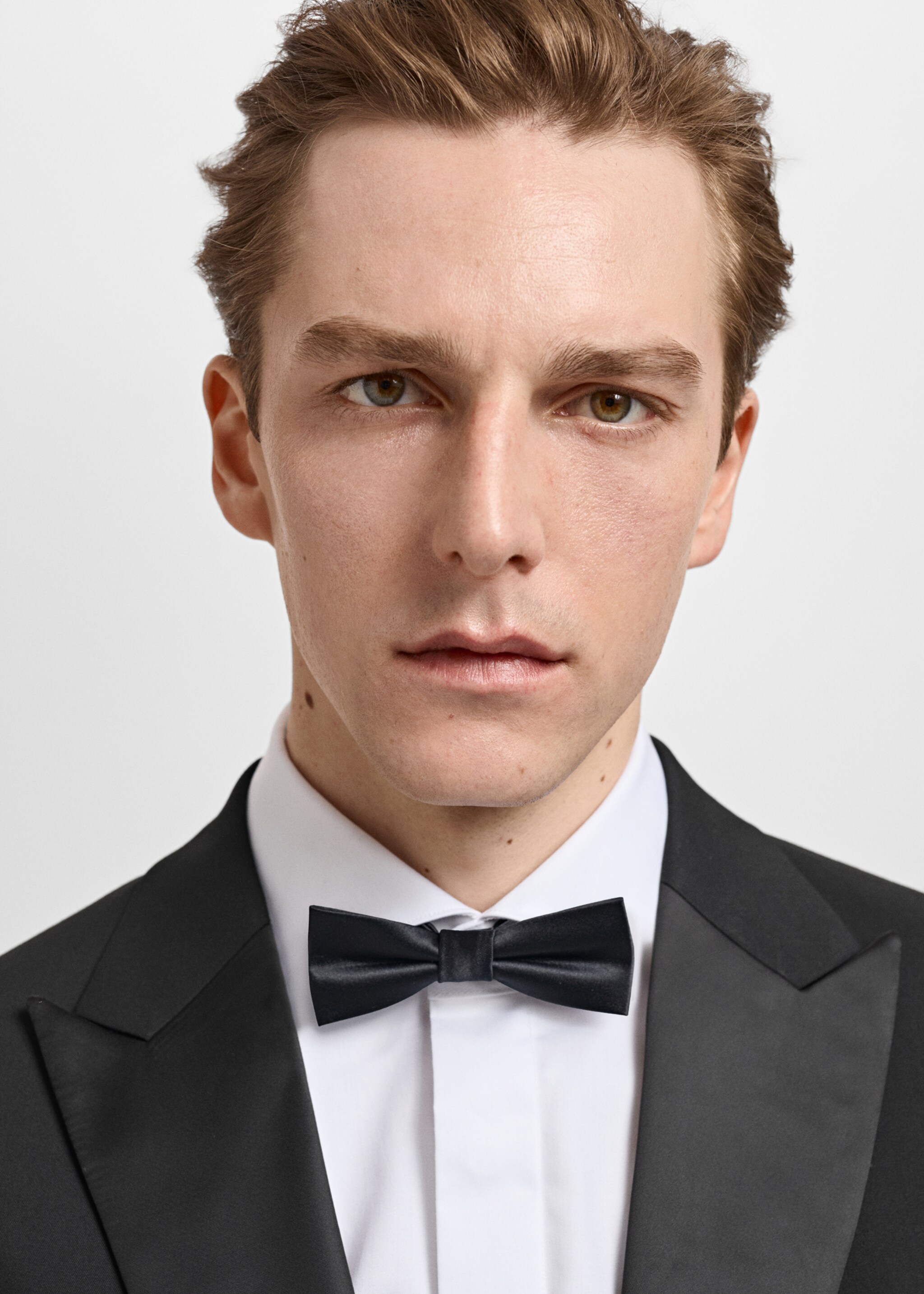 Satin lapels suit blazer - Details of the article 1, Black. Ref: 87027889-00.