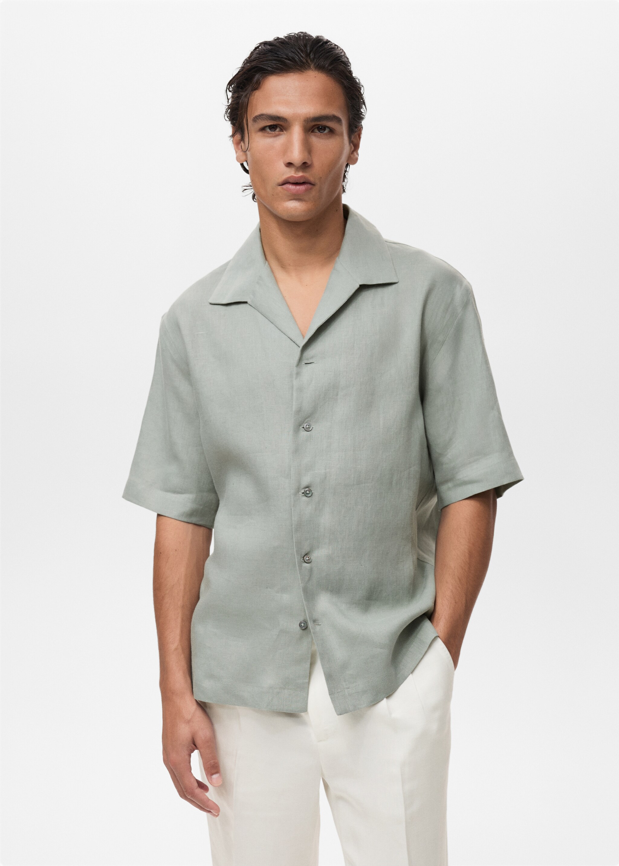 Kurzarmhemd aus 100 % Leinen - Mittlere Ansicht, Wassergrün. Ref: 87027907-00.