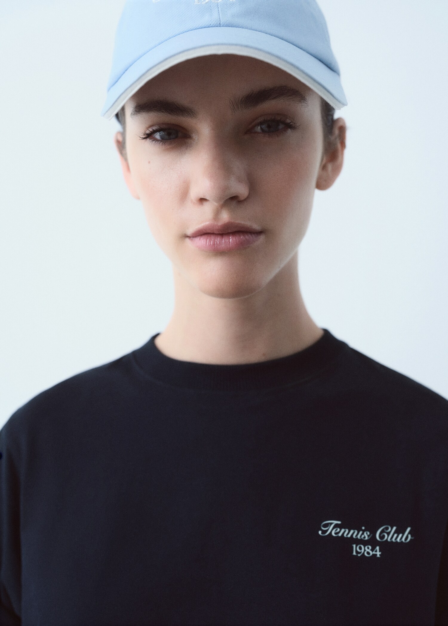 Cotton t-shirt with printed message - Details of the article 1