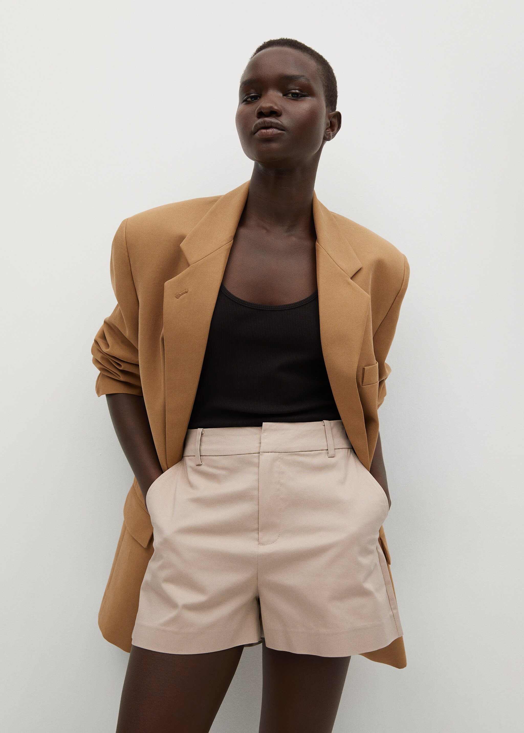 Pockets cotton shorts - Details of the article 1