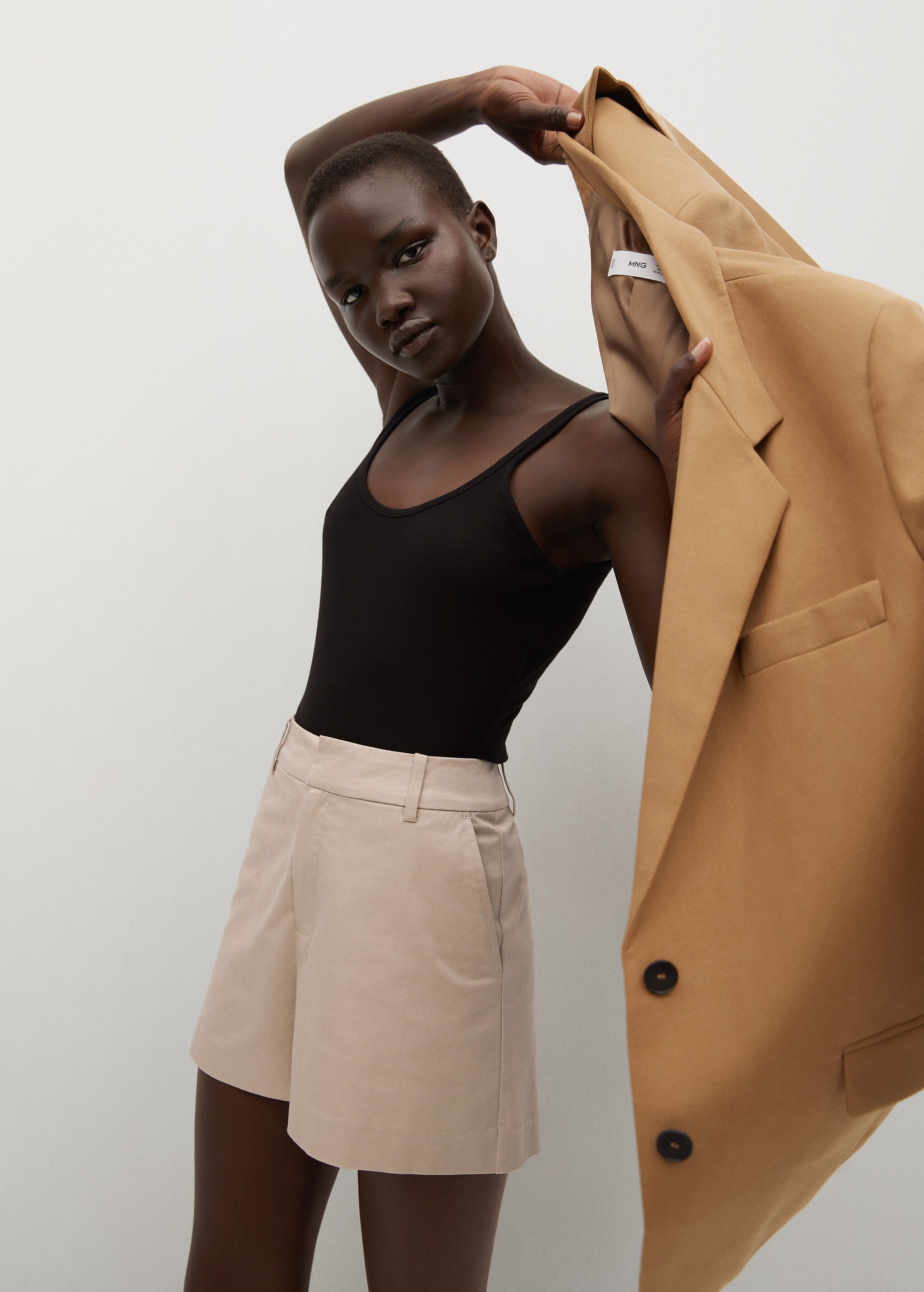 Pockets cotton shorts - Details of the article 3