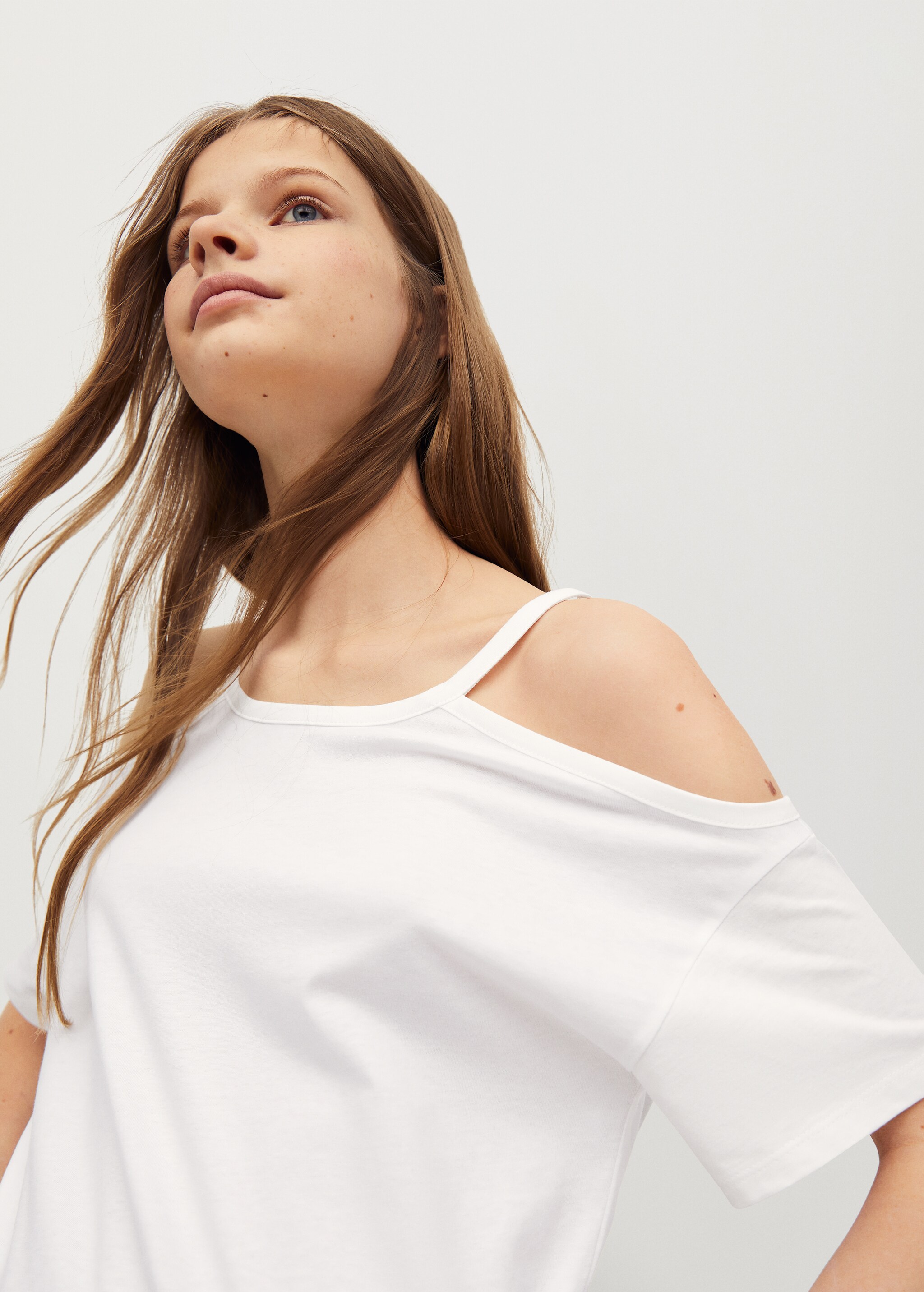Camiseta hombros descubiertos - Detalle del artículo 1