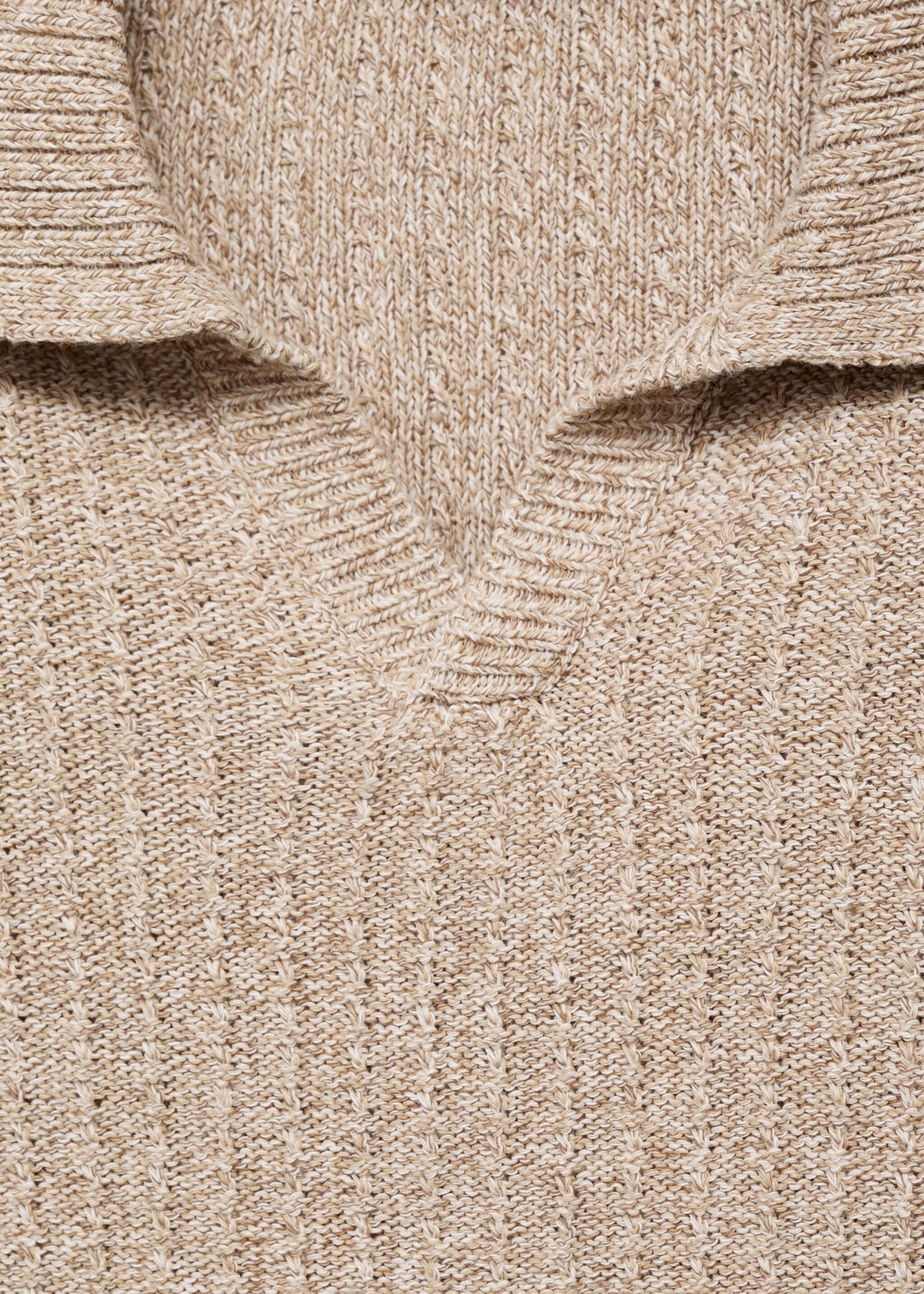 Polo algodón punto estructura - Detalle del artículo 8, Beige. Ref: 87029213-00.