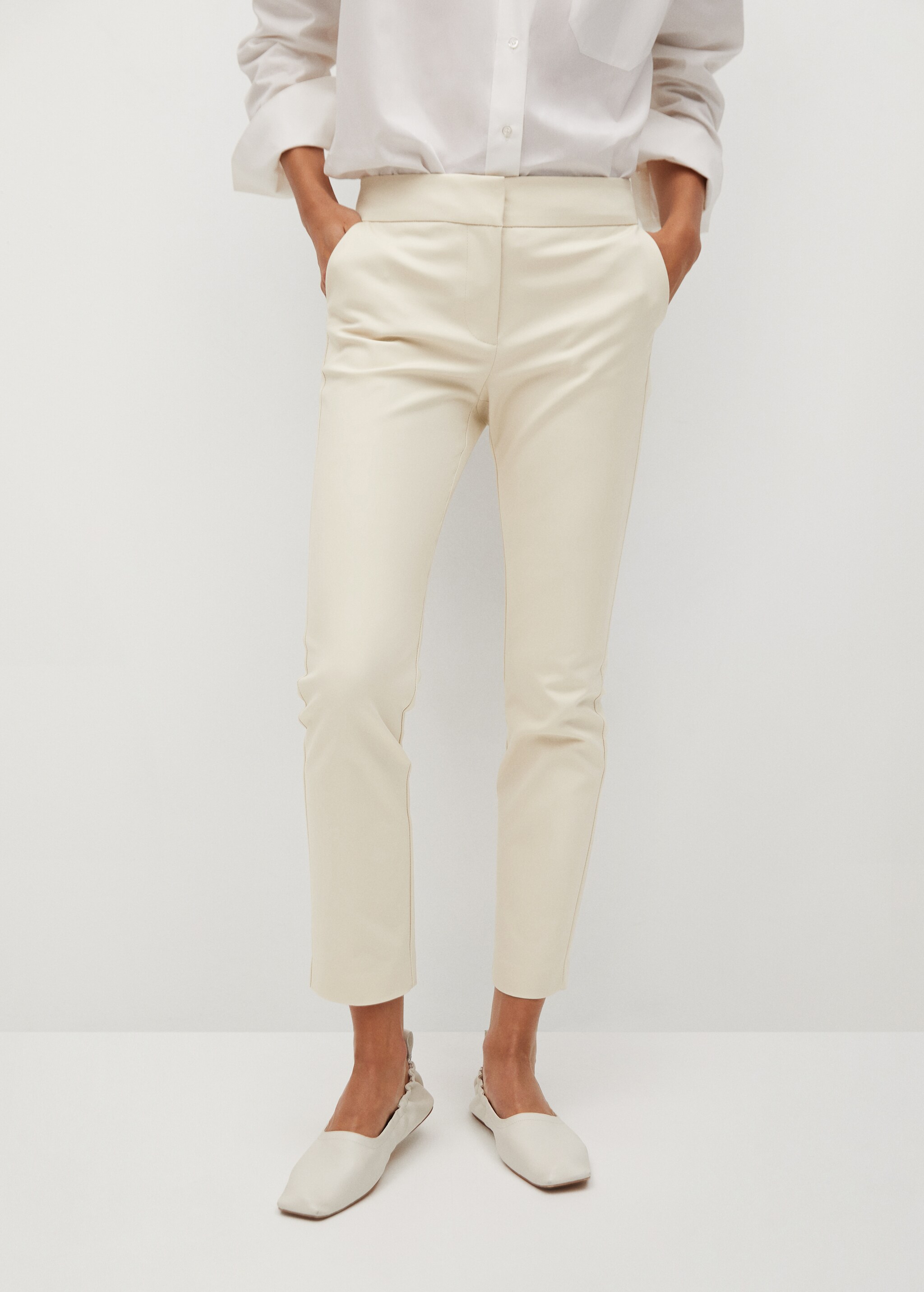 Pantalón pitillo traje - Plano medio