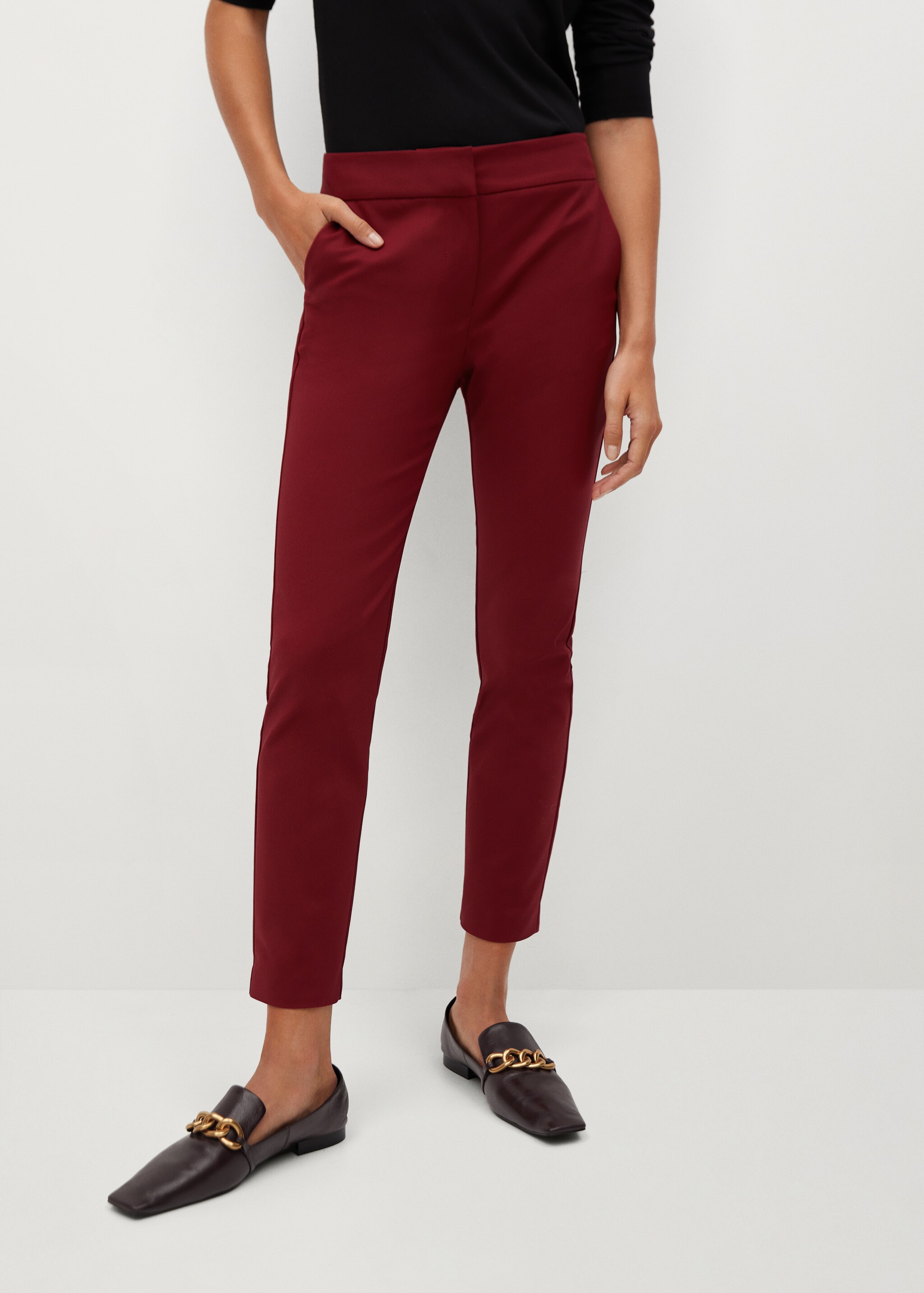 Pantalón pitillo traje - Plano medio