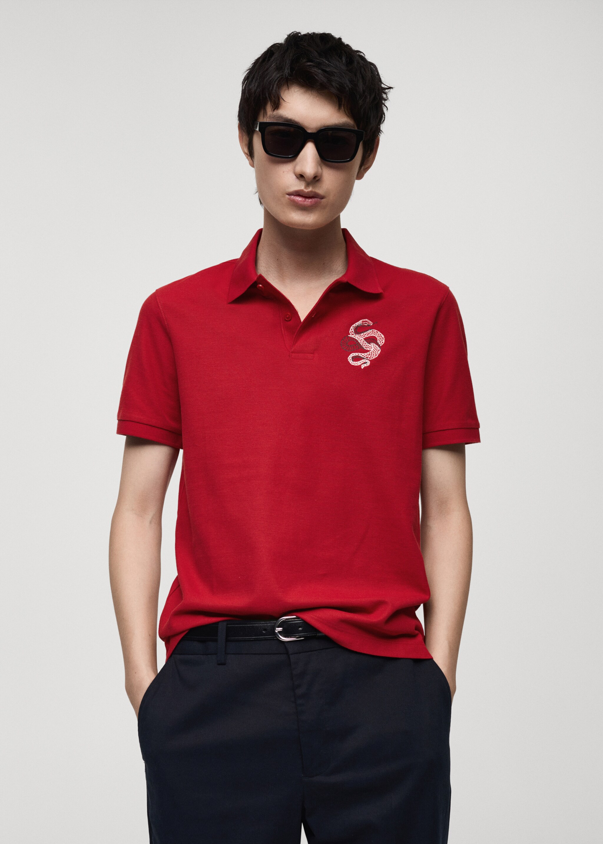 100% cotton polo shirt with embroidered graphic on the chest - Medium plane, Red. Ref: 87030251-00.