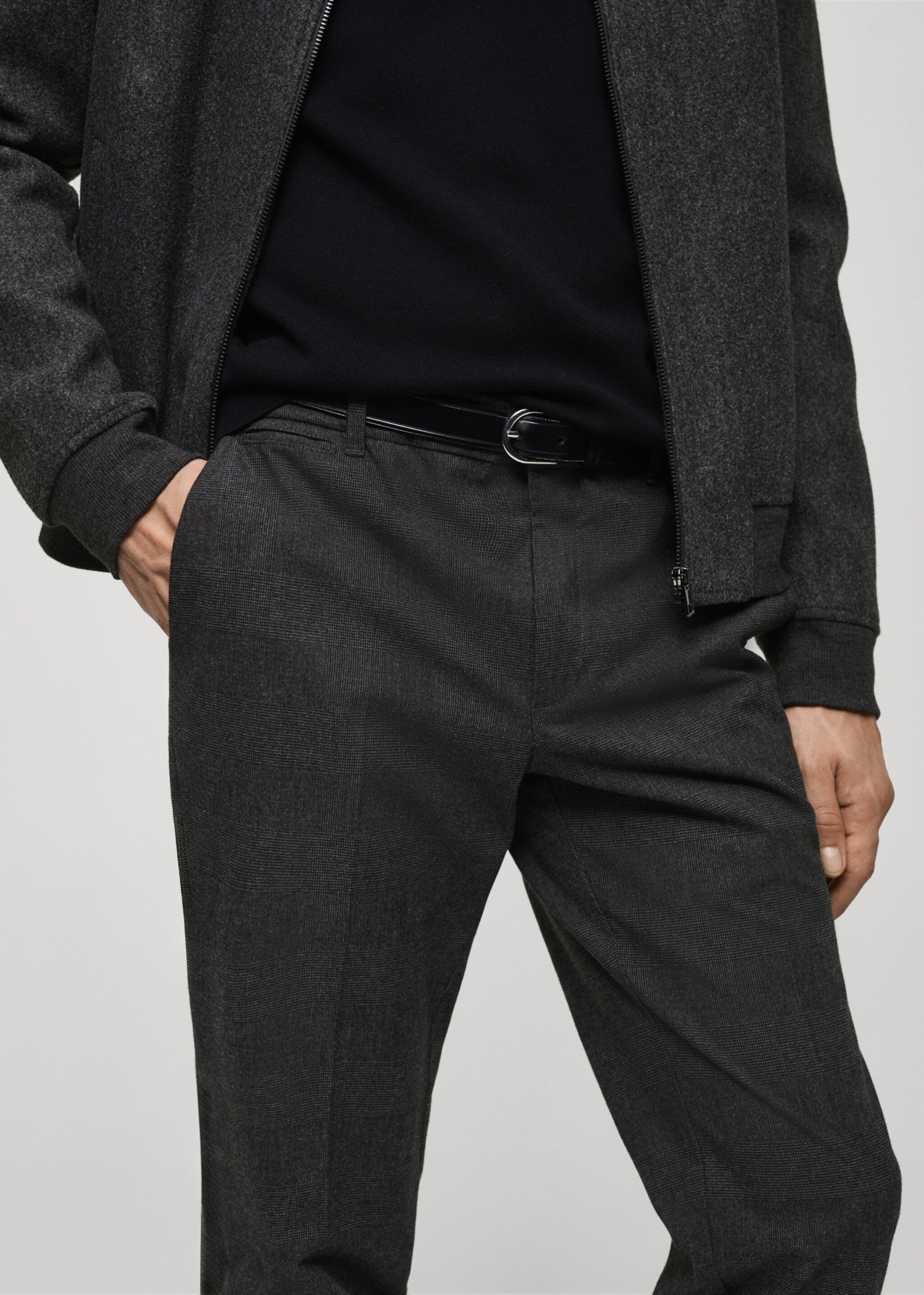 Flanellhose mit Prince-of-Wales-Check - Detail des Artikels 1, Grau. Ref: 87030255-00.