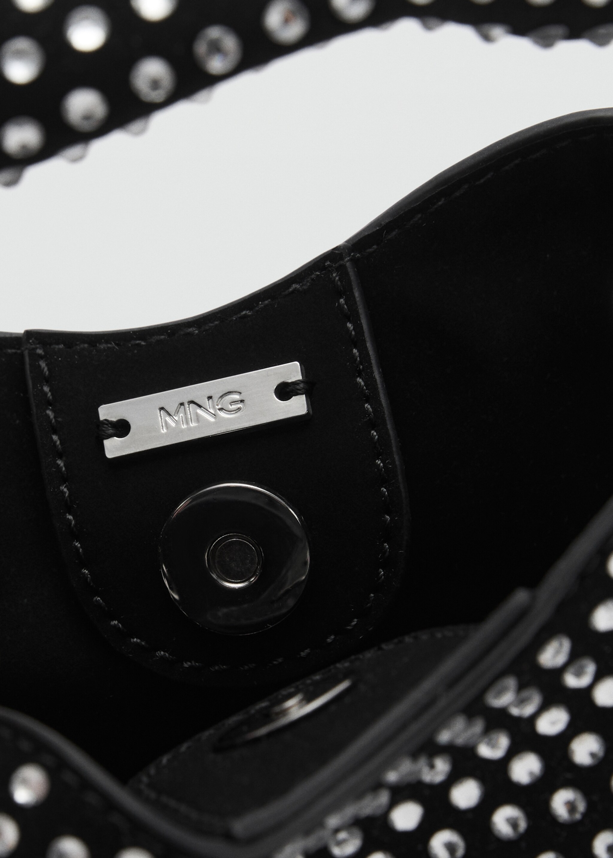 Mini rhinestone chain bag - Details of the article 3, Black. Ref: 87030282-00.