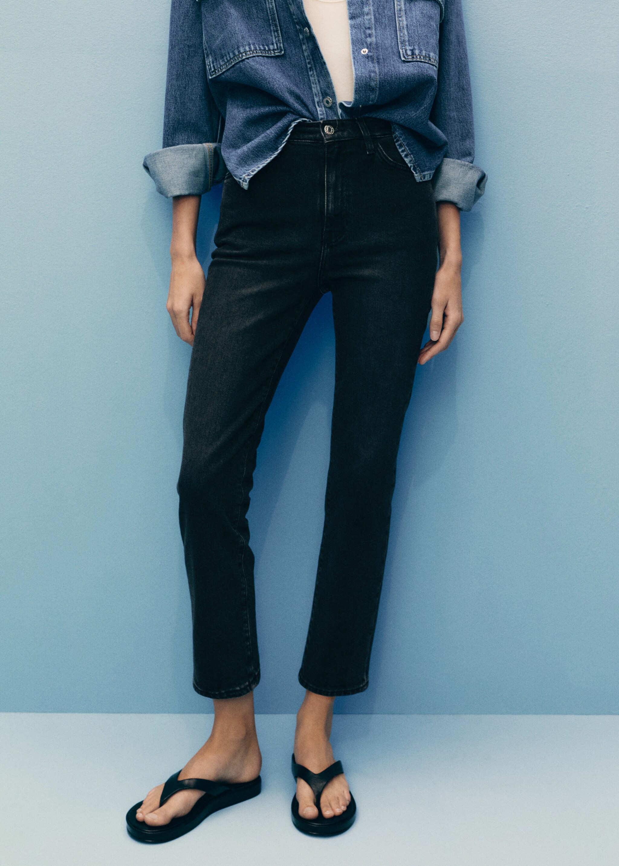 Jean Claudia slim crop - Plan moyen, Black denim. Ref: 87030426-00.