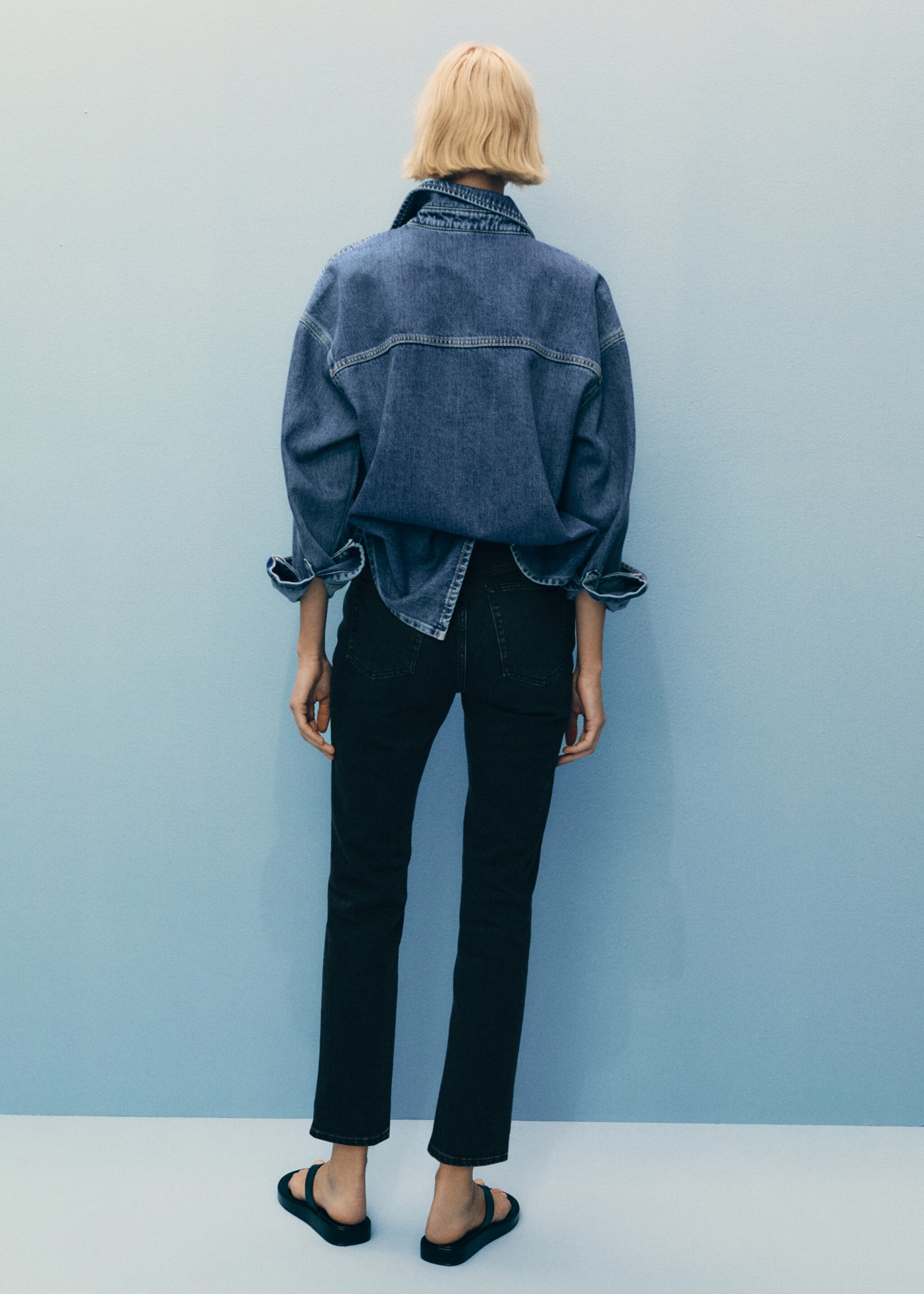 Jean Claudia slim crop - Verso de l’article, Black denim. Ref: 87030426-00.