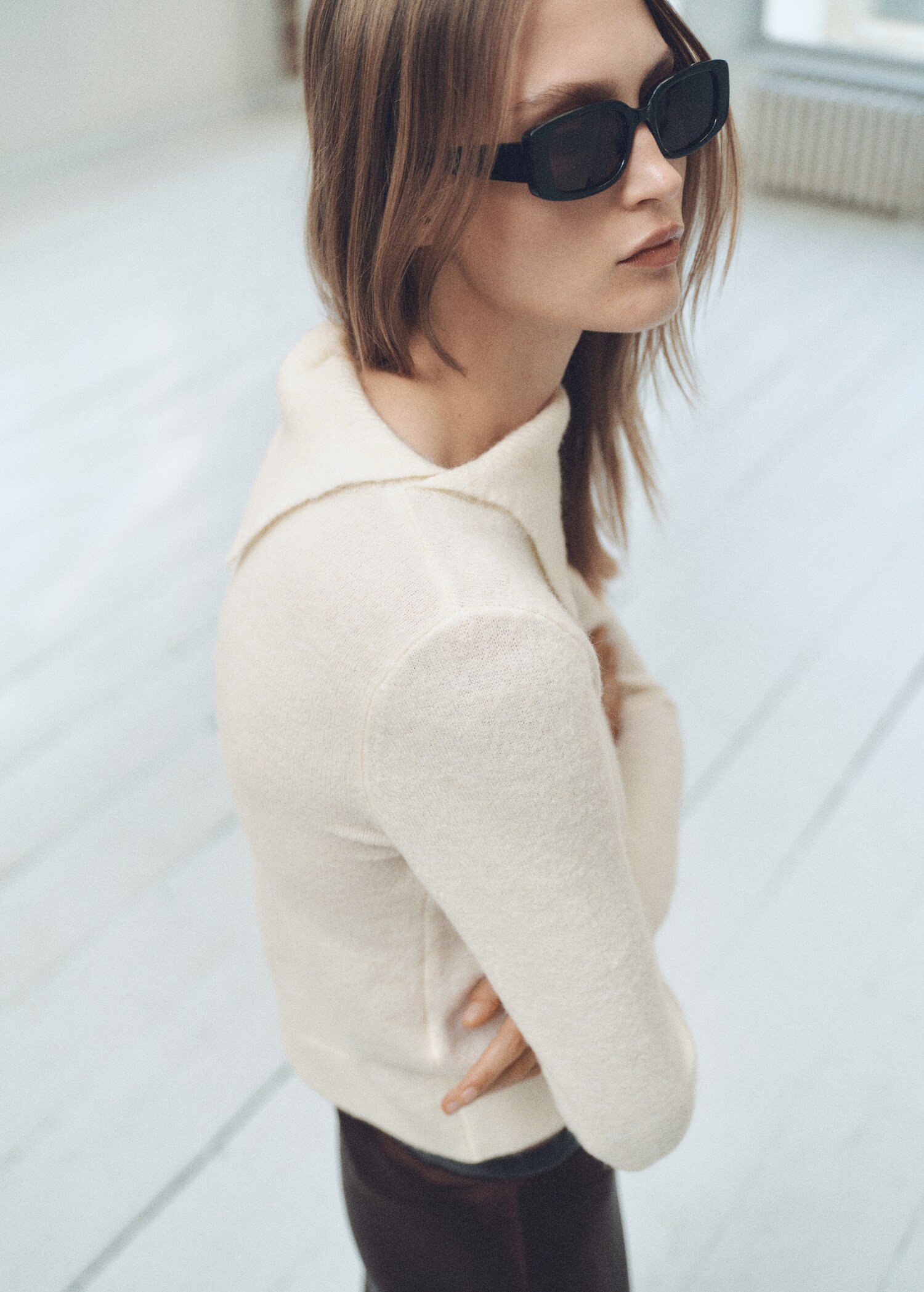 Sweater with wraparound lapel neck - Details of the article 1