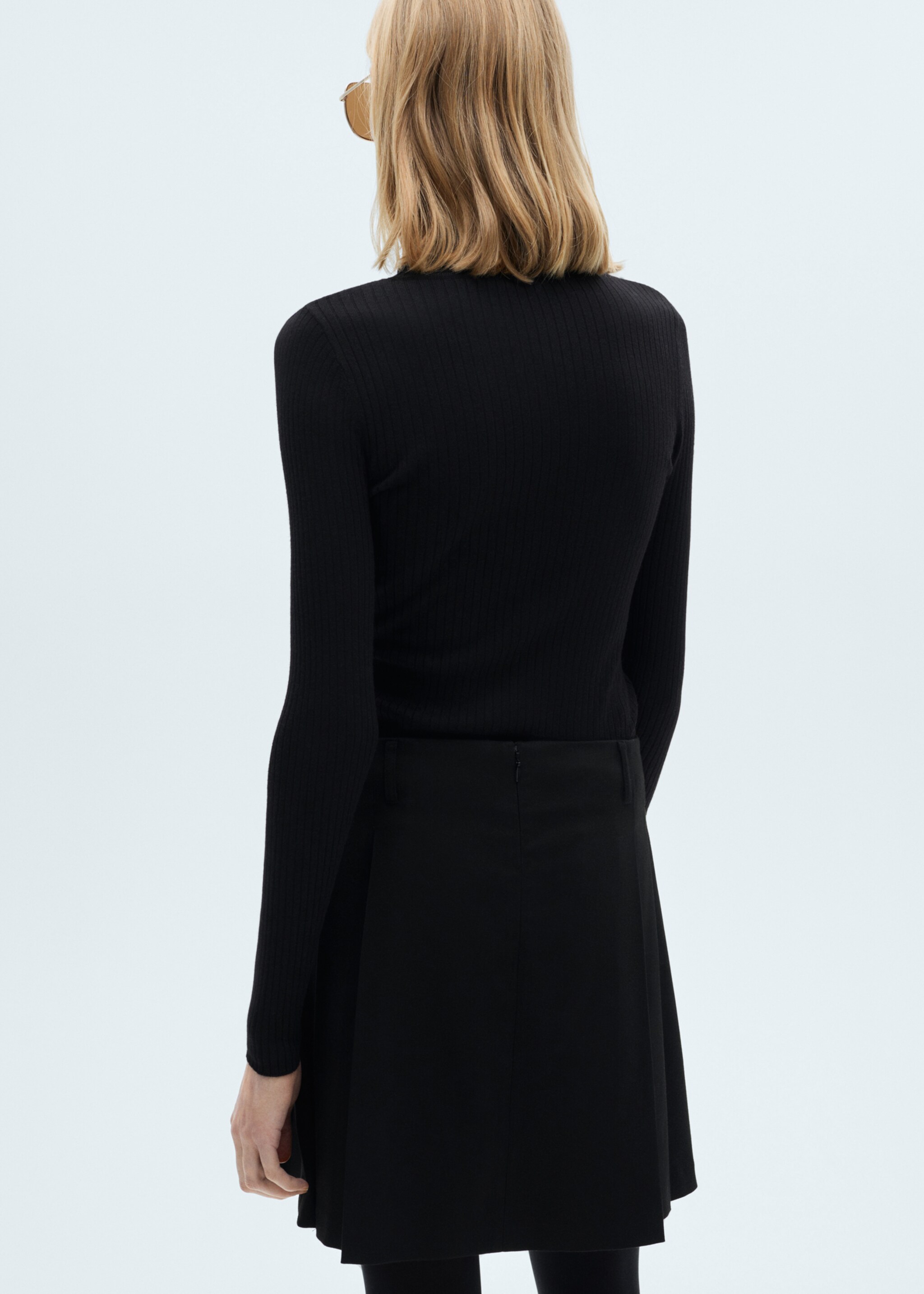 Wool blend turtleneck sweater - Reverse of the article, Black. Ref: 87030441-00.